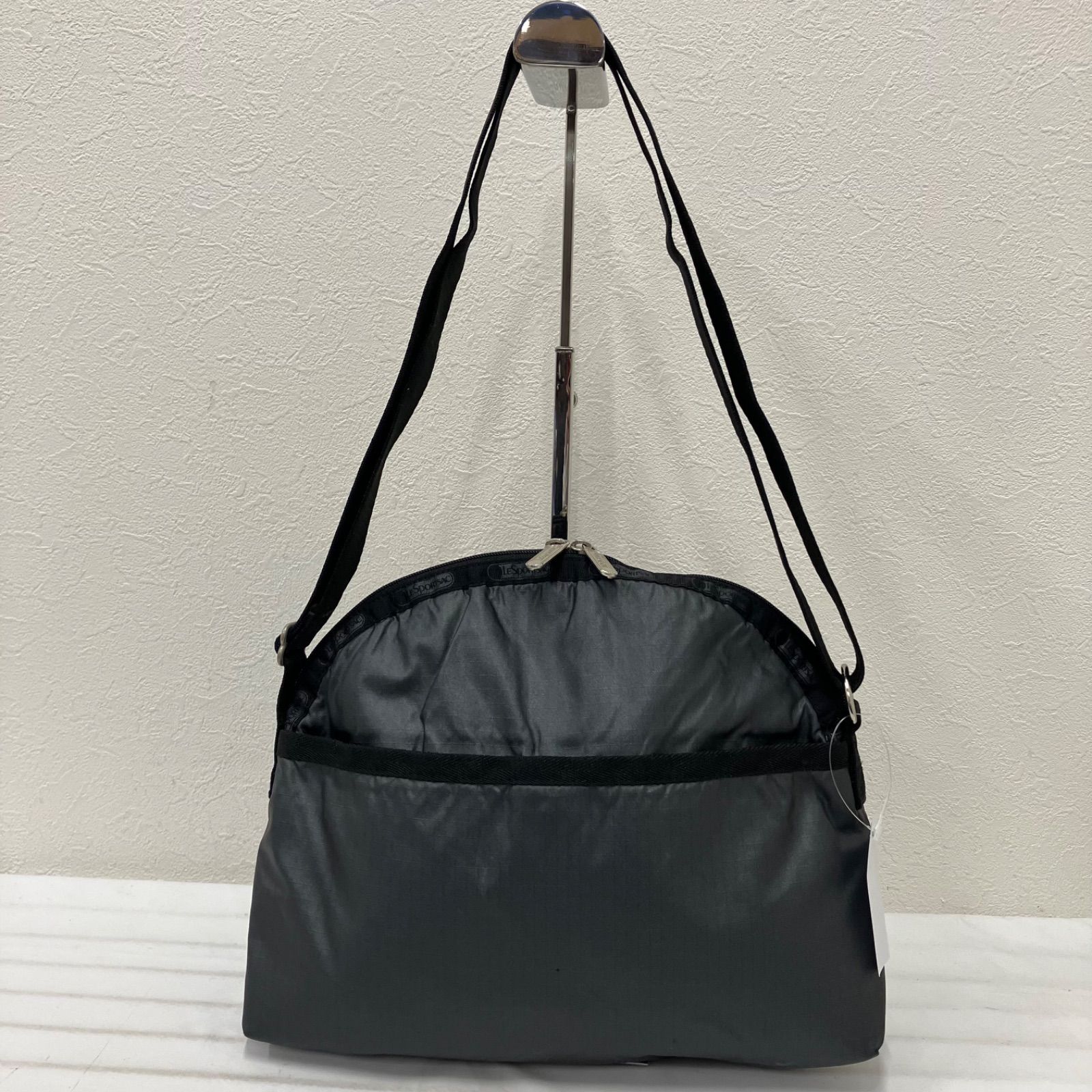 3297 LeSportsac レスポートサック ショルダーバッグ ブラック 黒 無地 