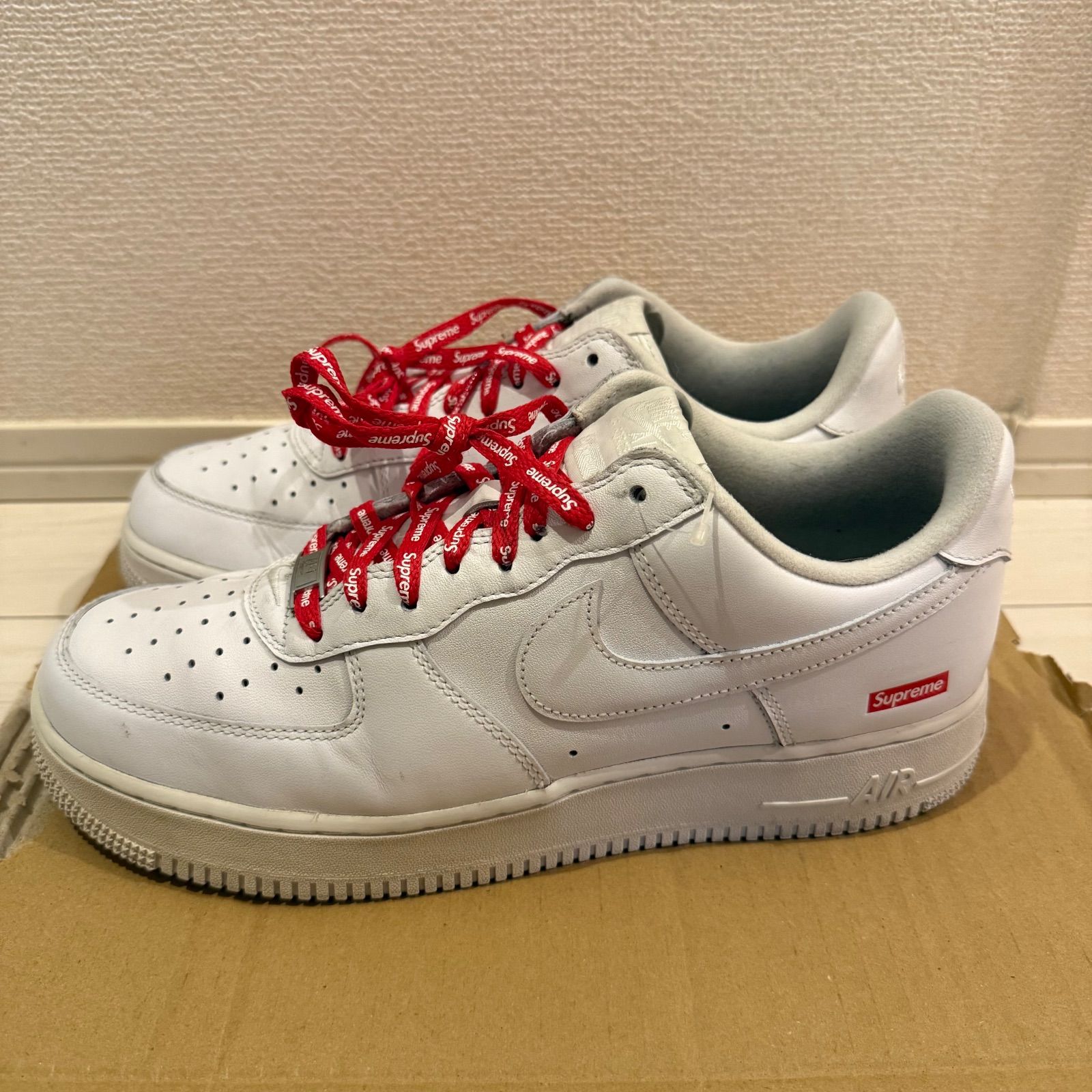 NIKE supreme エアフォース1 ホワイト 白 28cm スニーカー 【公式通販】