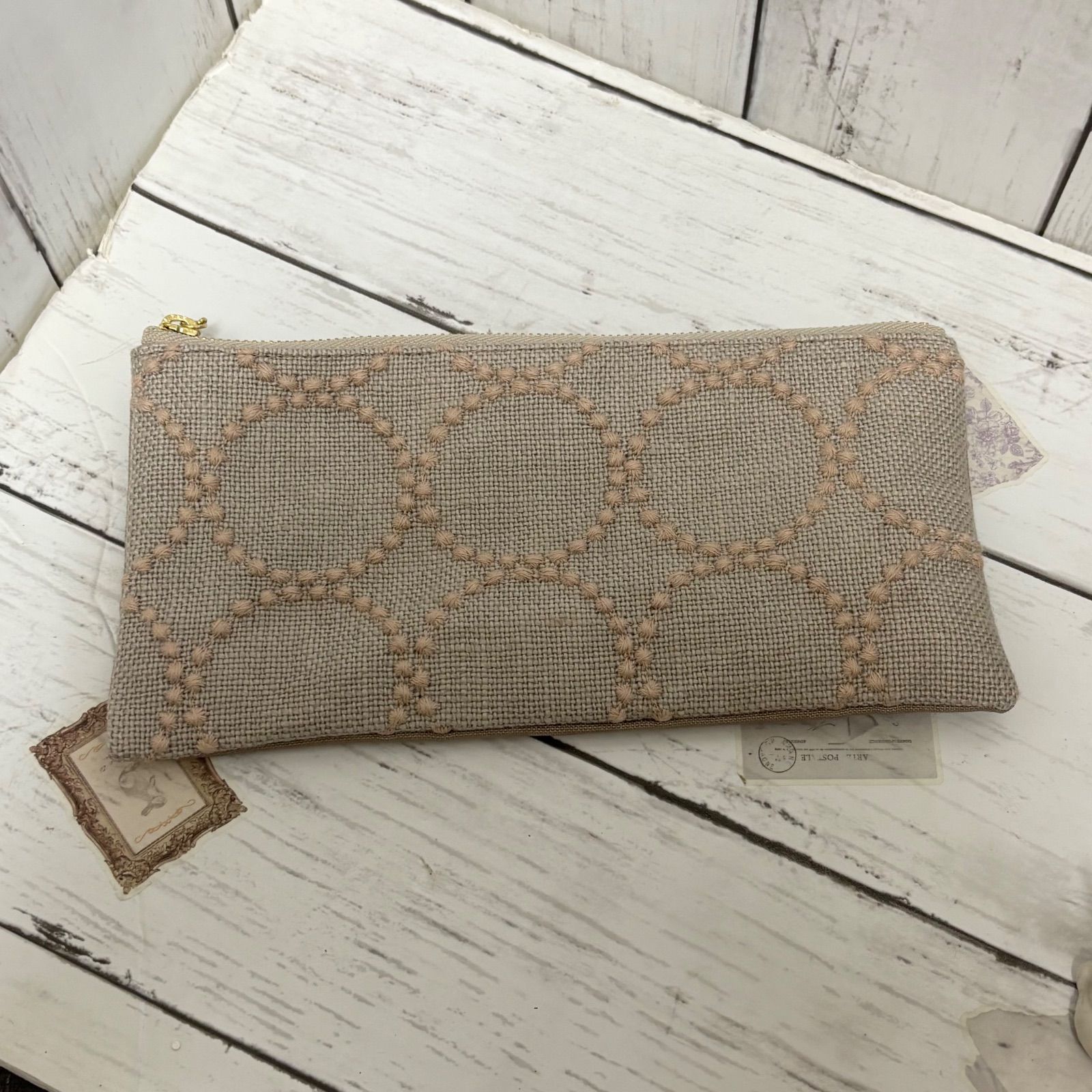 ハンドメイド ミナペルホネン タンバリン ベージュの横長ポーチ - メルカリ