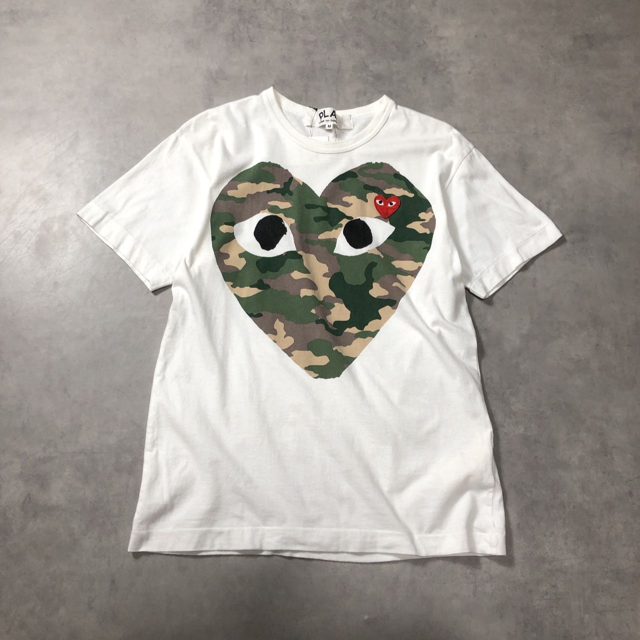 GQ5471◇PLAY COMME des GARCONS：カモフラージュハートTシャツ◇M