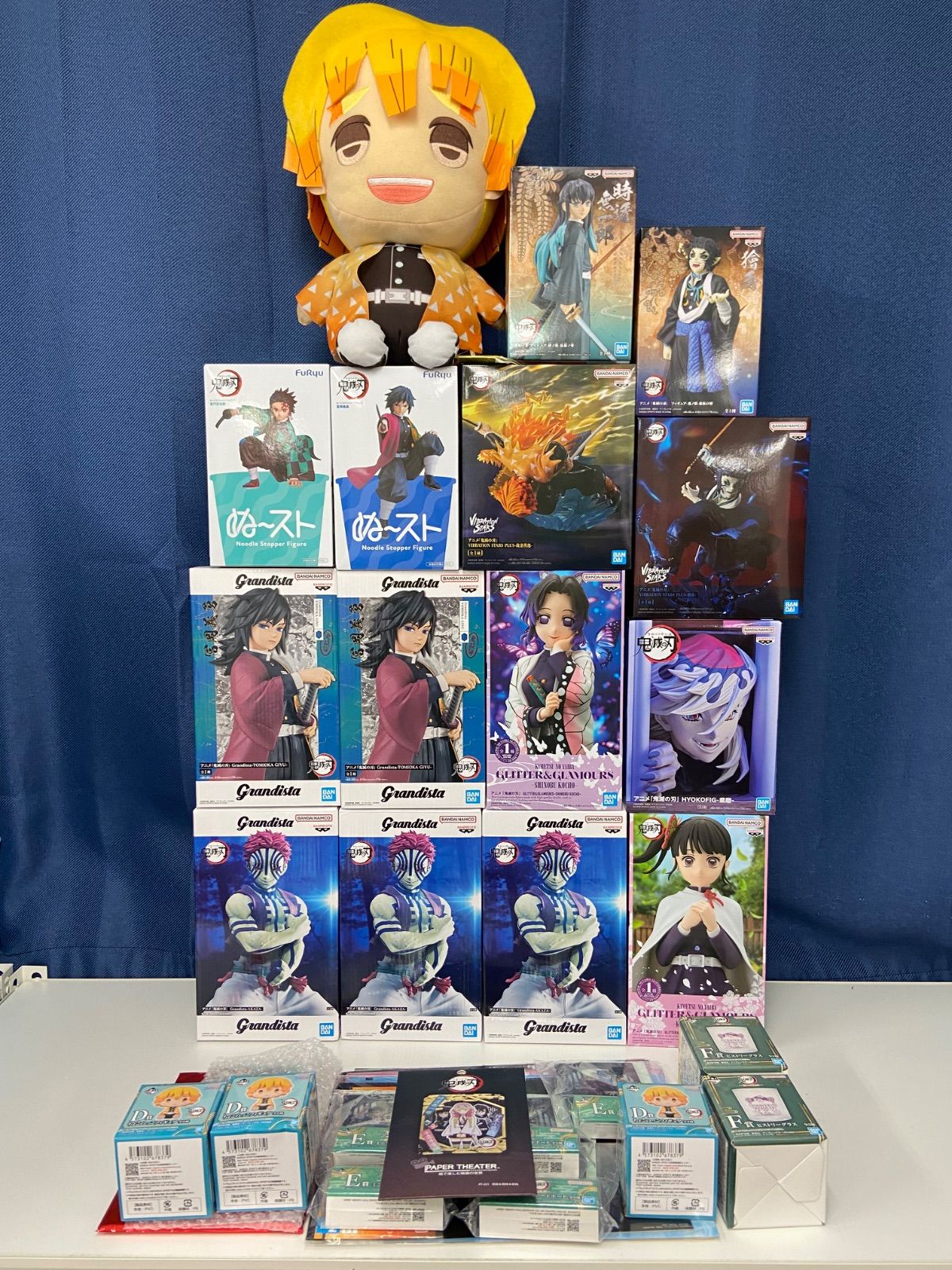 鬼滅の刃 プライズ フィギュア 小物雑貨 ぬいぐるみ おまけ付き 被りあり まとめ 猗窩座 冨岡義勇 （ME28-4267)