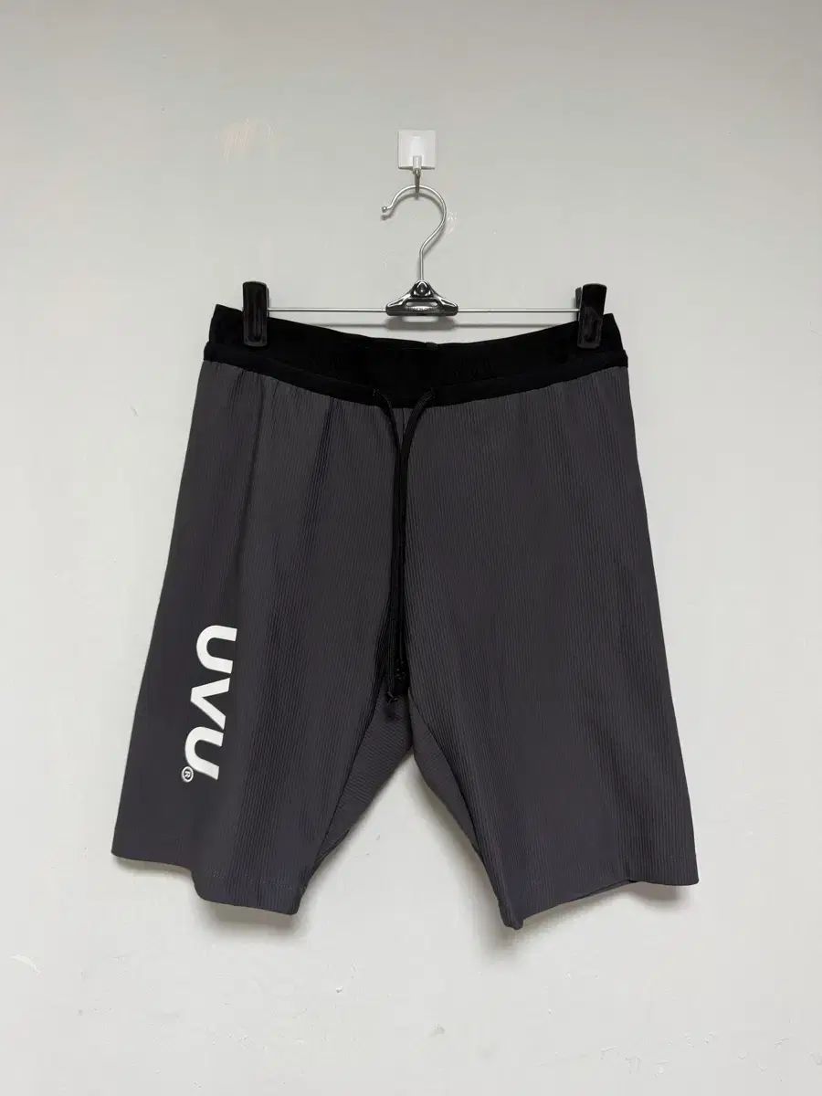 UVU ハーフタイツ グレー Mサイズ-公式の限定商品