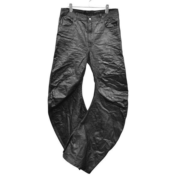 CH2　シーヘイチツー　2025AW　2 BLACK WAXED FLARE JEANS　ブラックワックスフレアバレルレッグジーンズパンツ　カーブワイドデニムパンツ　8054000244249