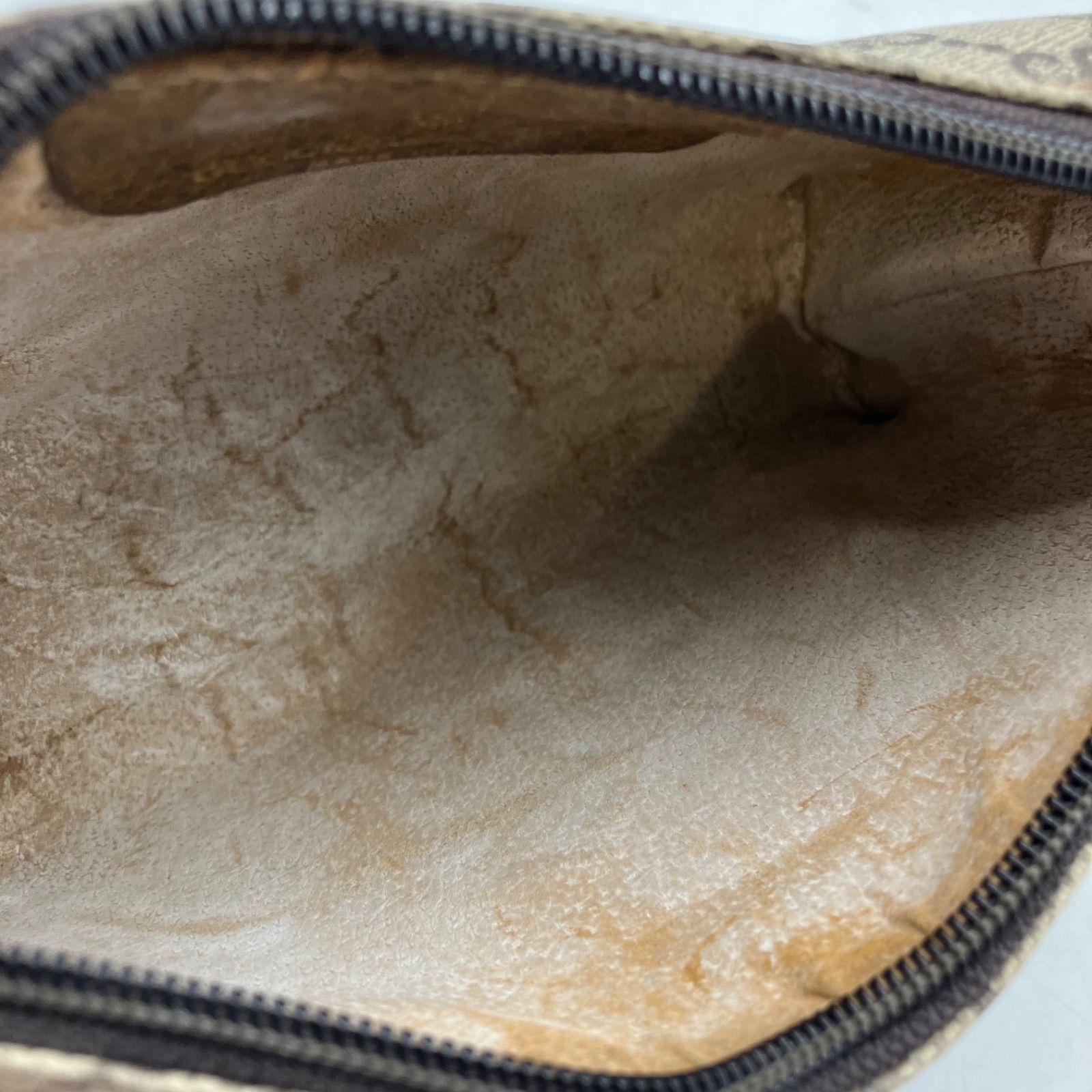 UA657【お買い得】GUCCI ポーチ GGスプリーム柄 オールドグッチ - メルカリ