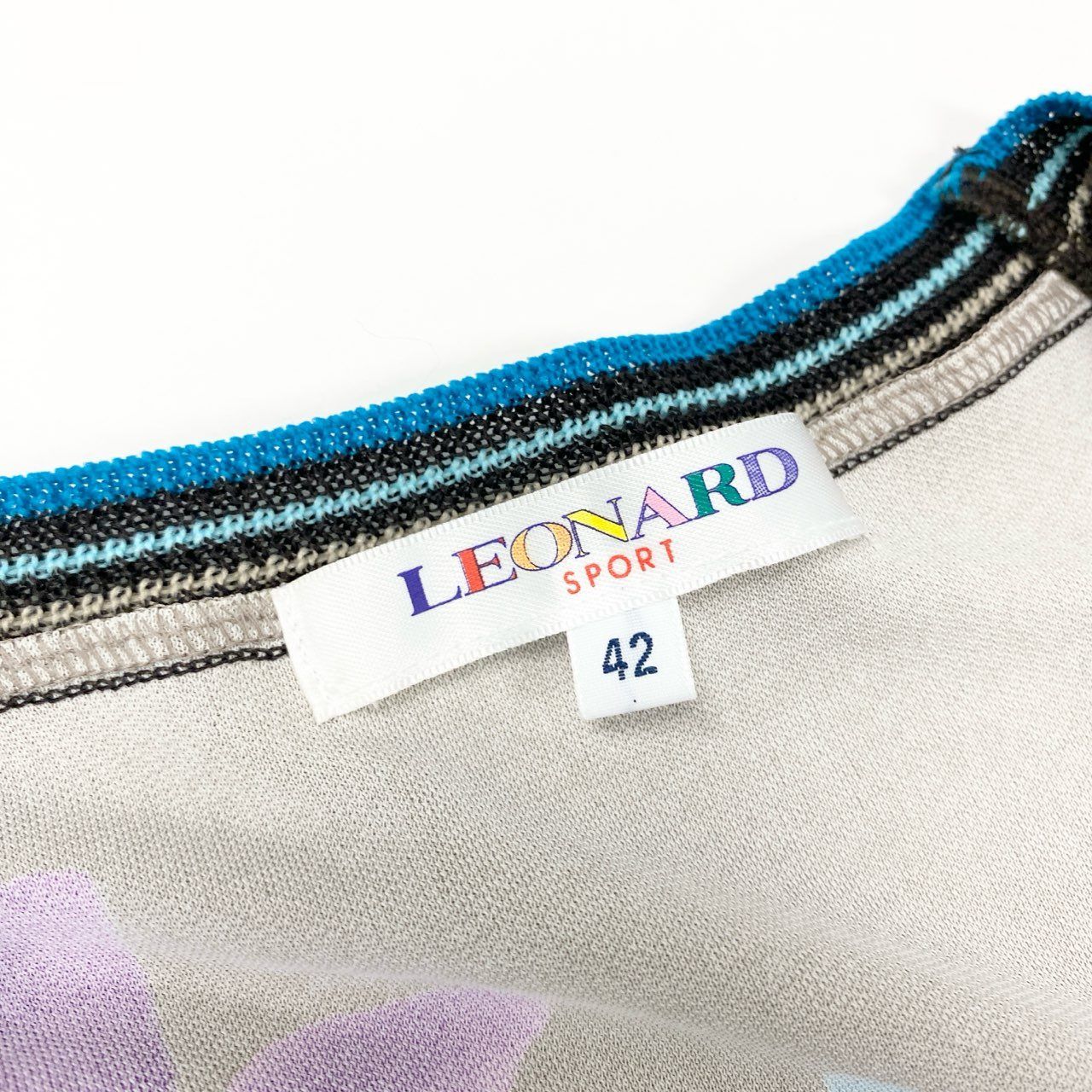 11b20 LEONARD レオナール カンカン素材 ハイゲージニット カットソー トップス 美しい花柄プリント L マルチカラー レディースu02t 67g21-6 《極美品》 LEONARD レオナール カンカン素材切替 薄手