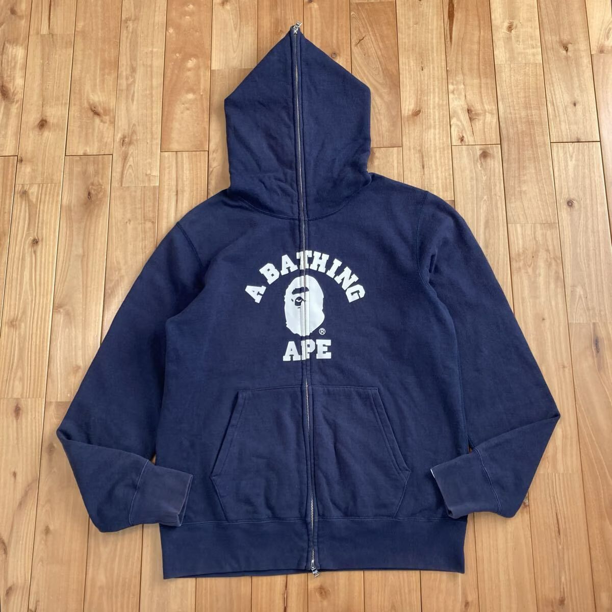 カレッジロゴ フルジップ パーカー Lサイズ ネイビー a bathing ape カレッジロゴ フルジップ パーカー Lサイズ ネイビー a bathing ape