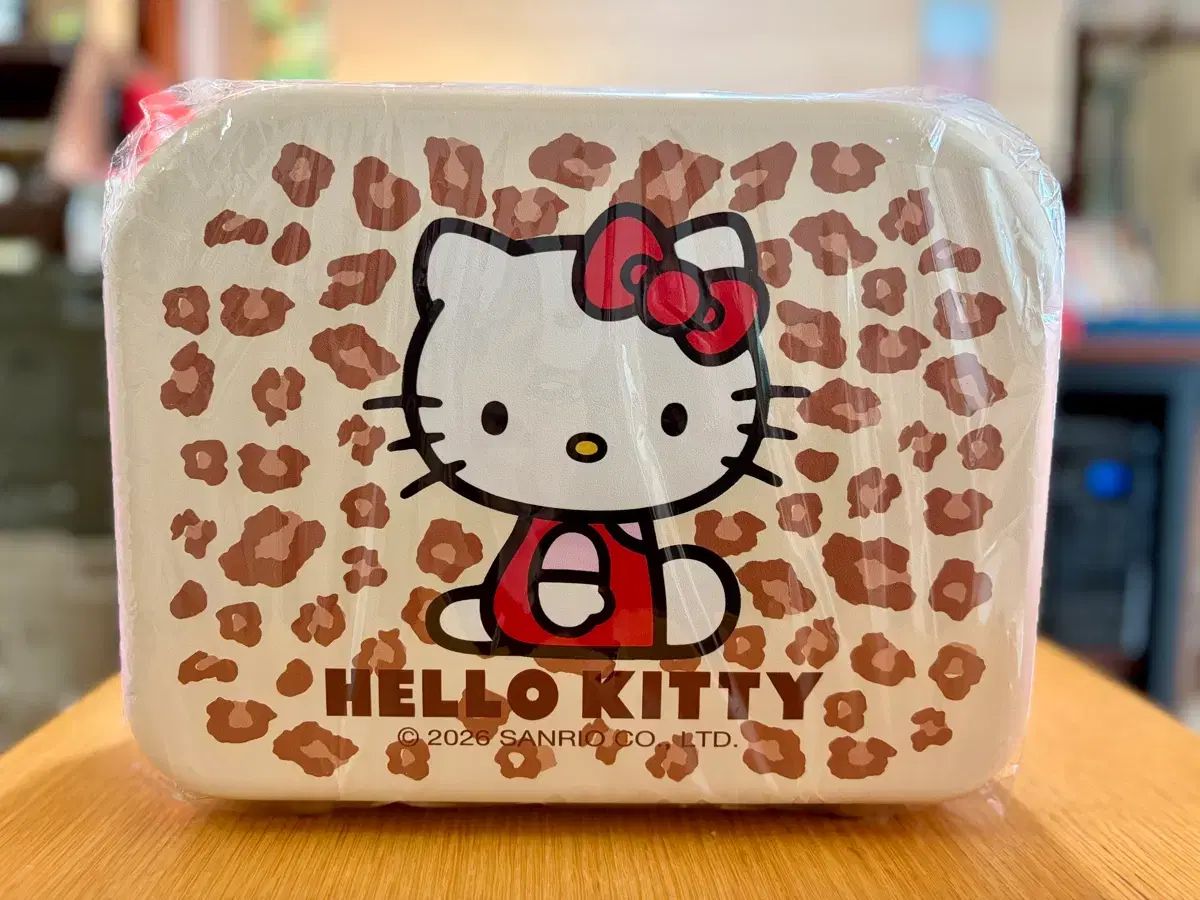 ハローキティ レオパード ミニキャリーケース 新品