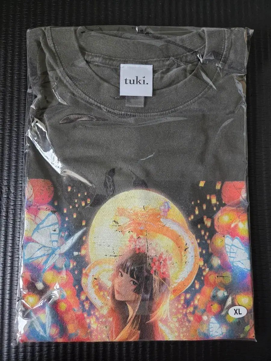 tuki ハン(HAN) グッズ Tシャツ