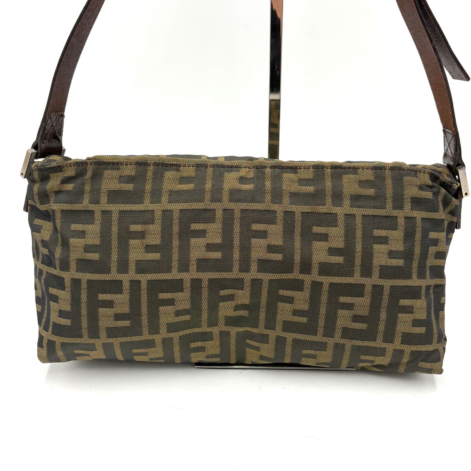 美品◎FENDI フェンディ ズッカ柄 ワンショルダーバッグ - メルカリ
