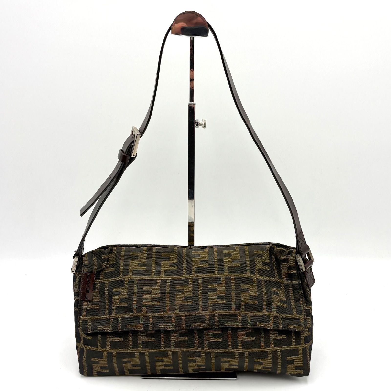 美品◎FENDI フェンディ ズッカ柄 ワンショルダーバッグ - メルカリ
