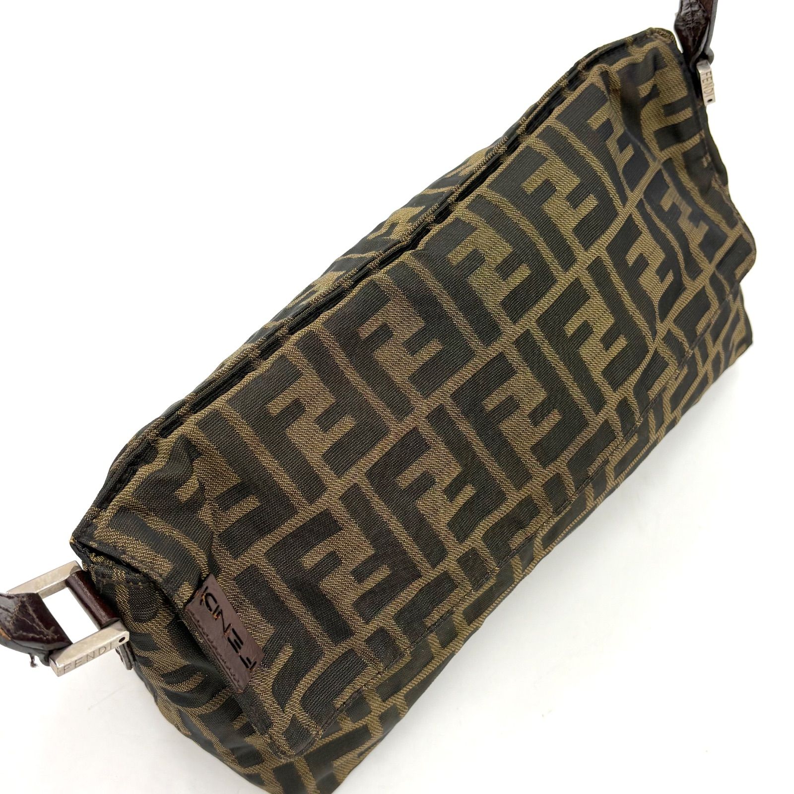 美品◎FENDI フェンディ ズッカ柄 ワンショルダーバッグ - メルカリ