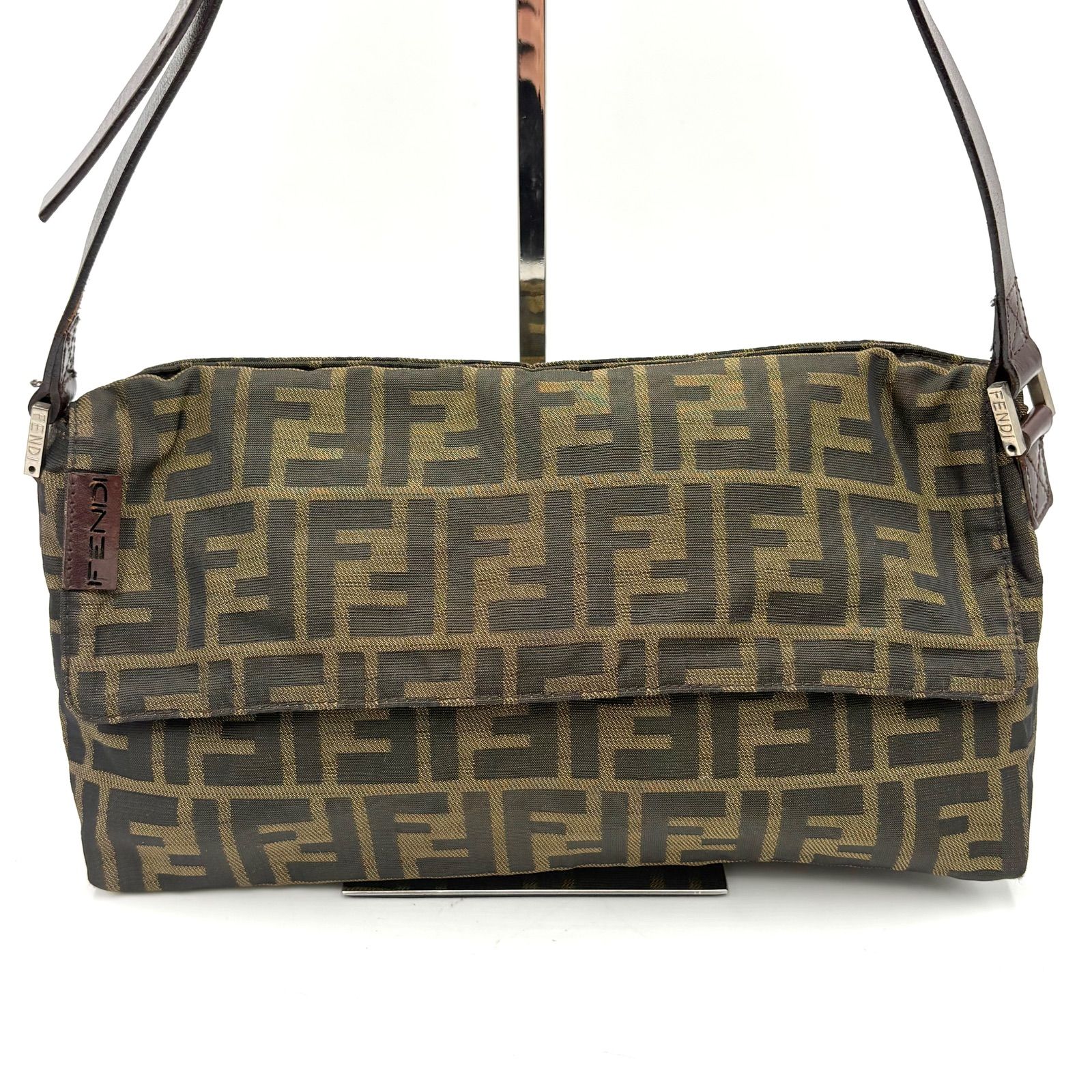 美品◎FENDI フェンディ ズッカ柄 ワンショルダーバッグ - メルカリ