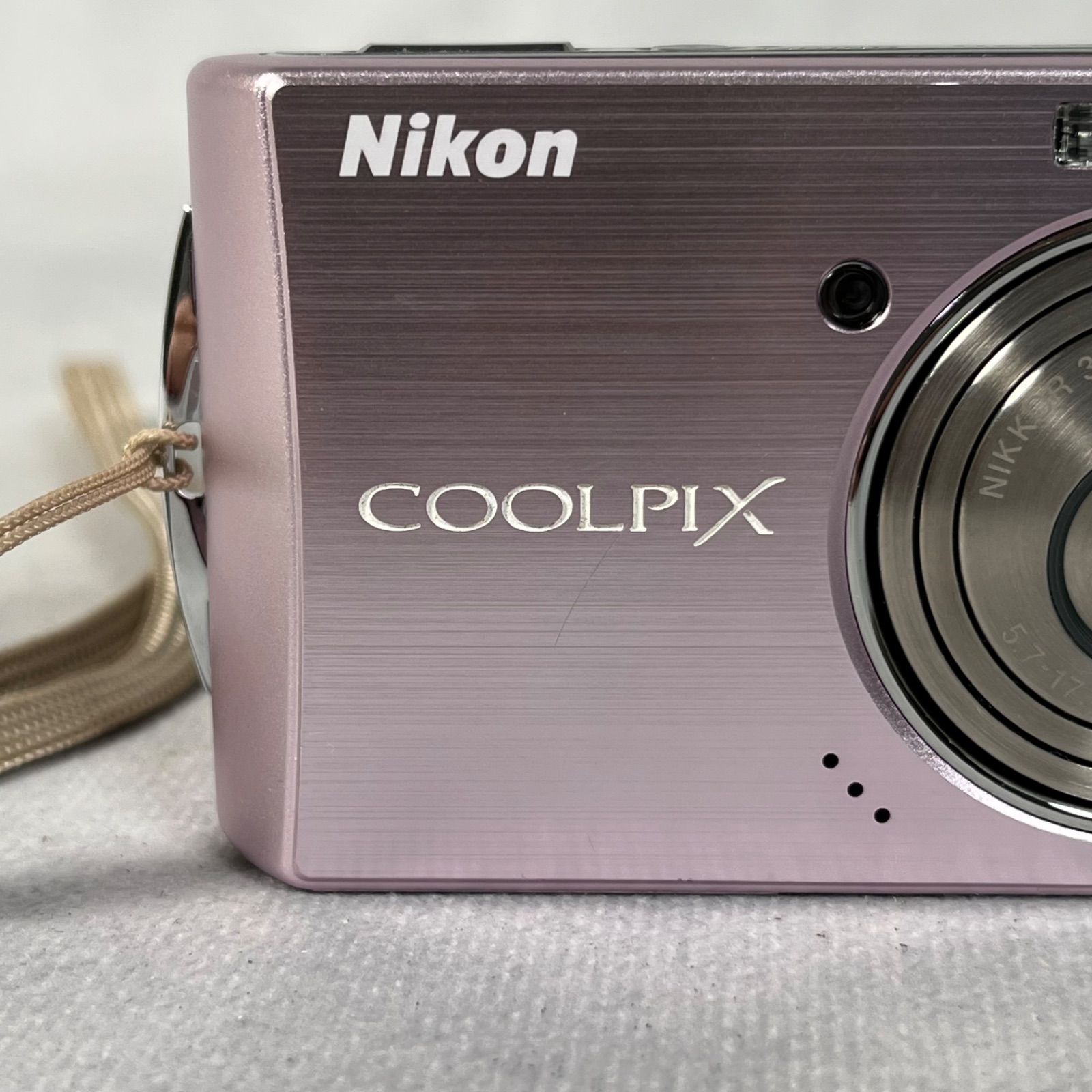 Nikon COOLPIX S520 現状渡し Nikon Coolpix S520 Digital Camera 8.0 MP 3x Optical Zoom with