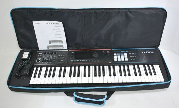 ソフトケース付 ROLAND ローランド JUNO-DS61 61鍵 シンセサイザー 美品