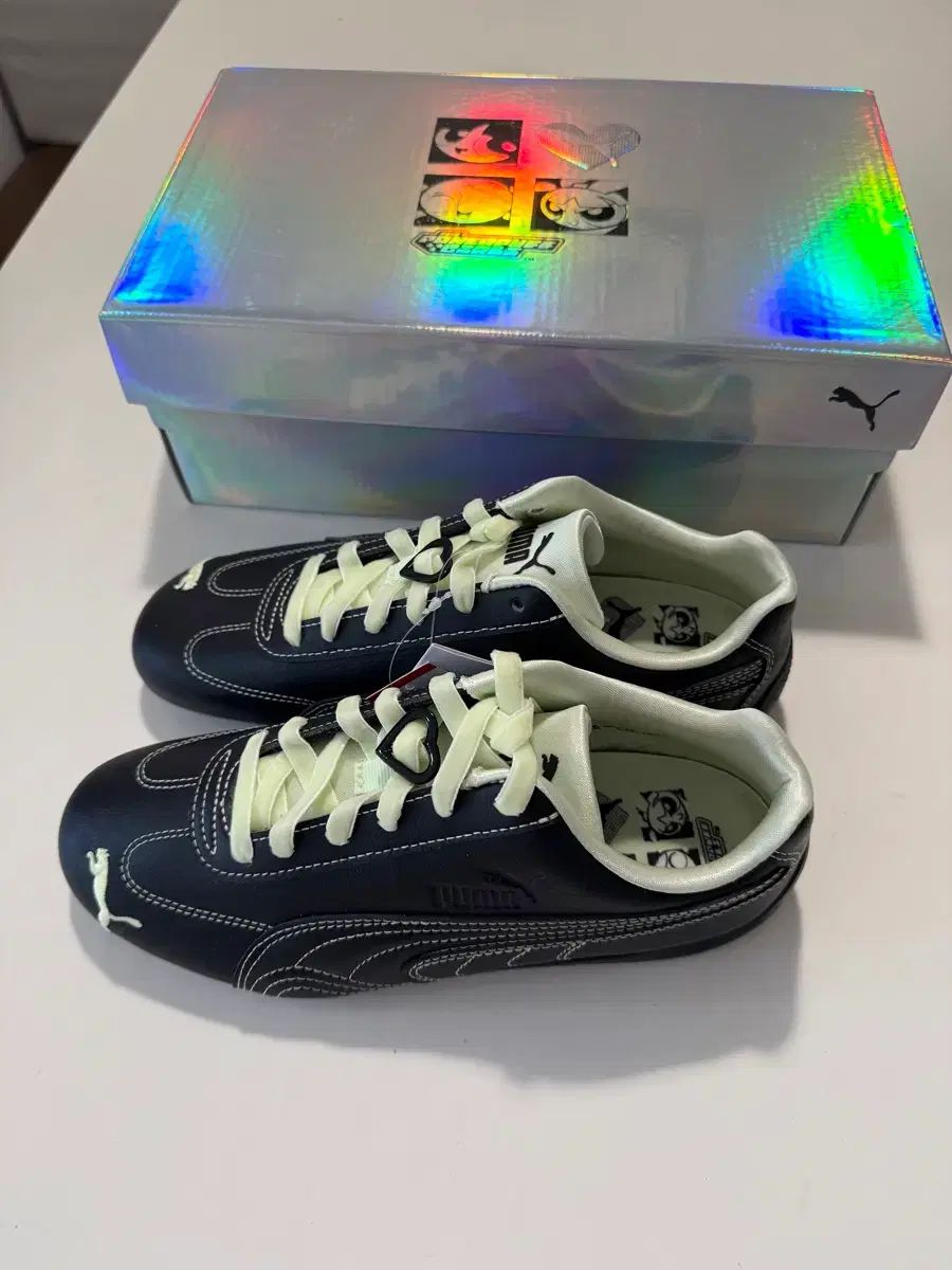 新品) PUMA プーマ スピードキャット × パワーパフガールズ スニーカー 10,947円
