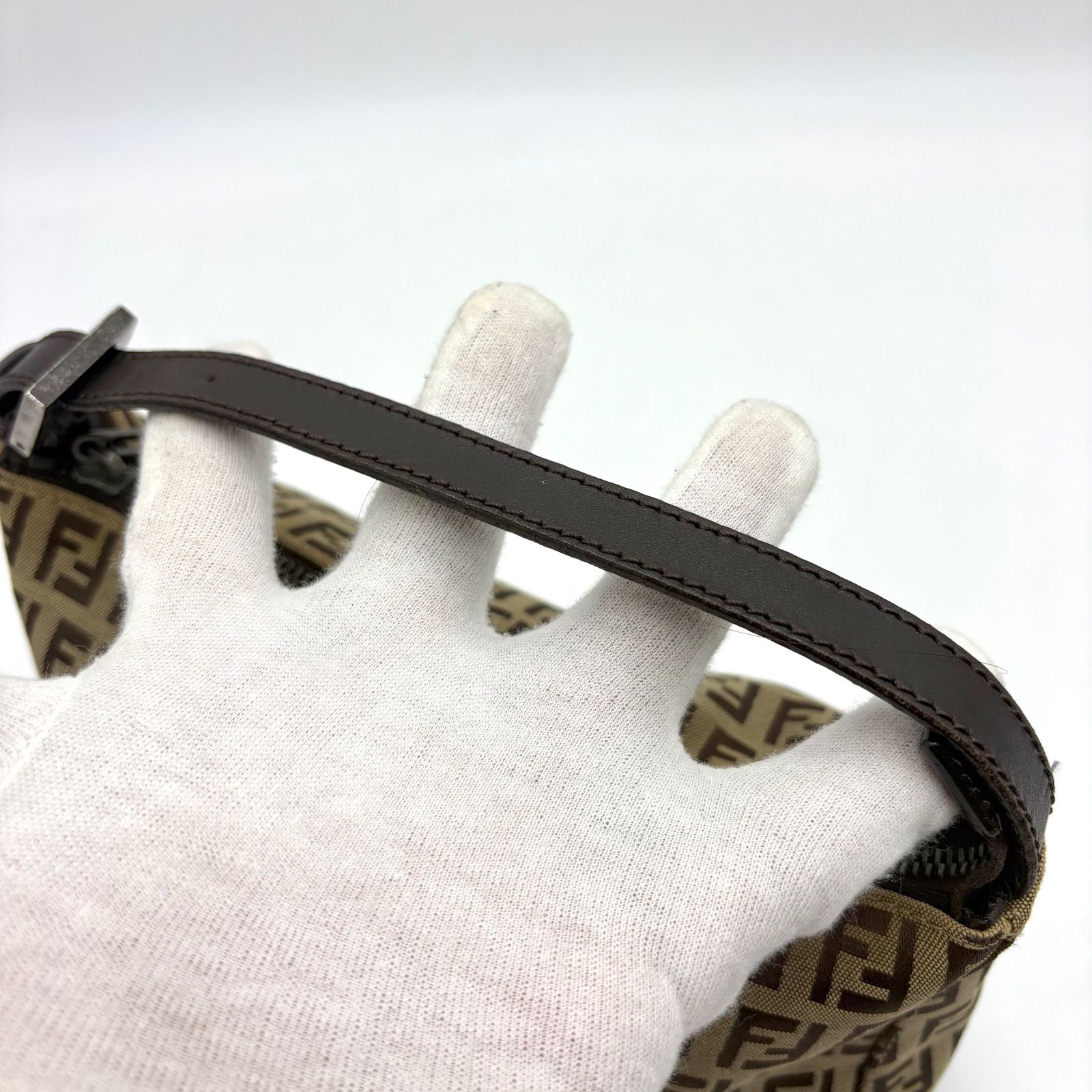 FENDI フェンディ ズッキーノ柄 アクセサリーポーチ ハンドバッグ 