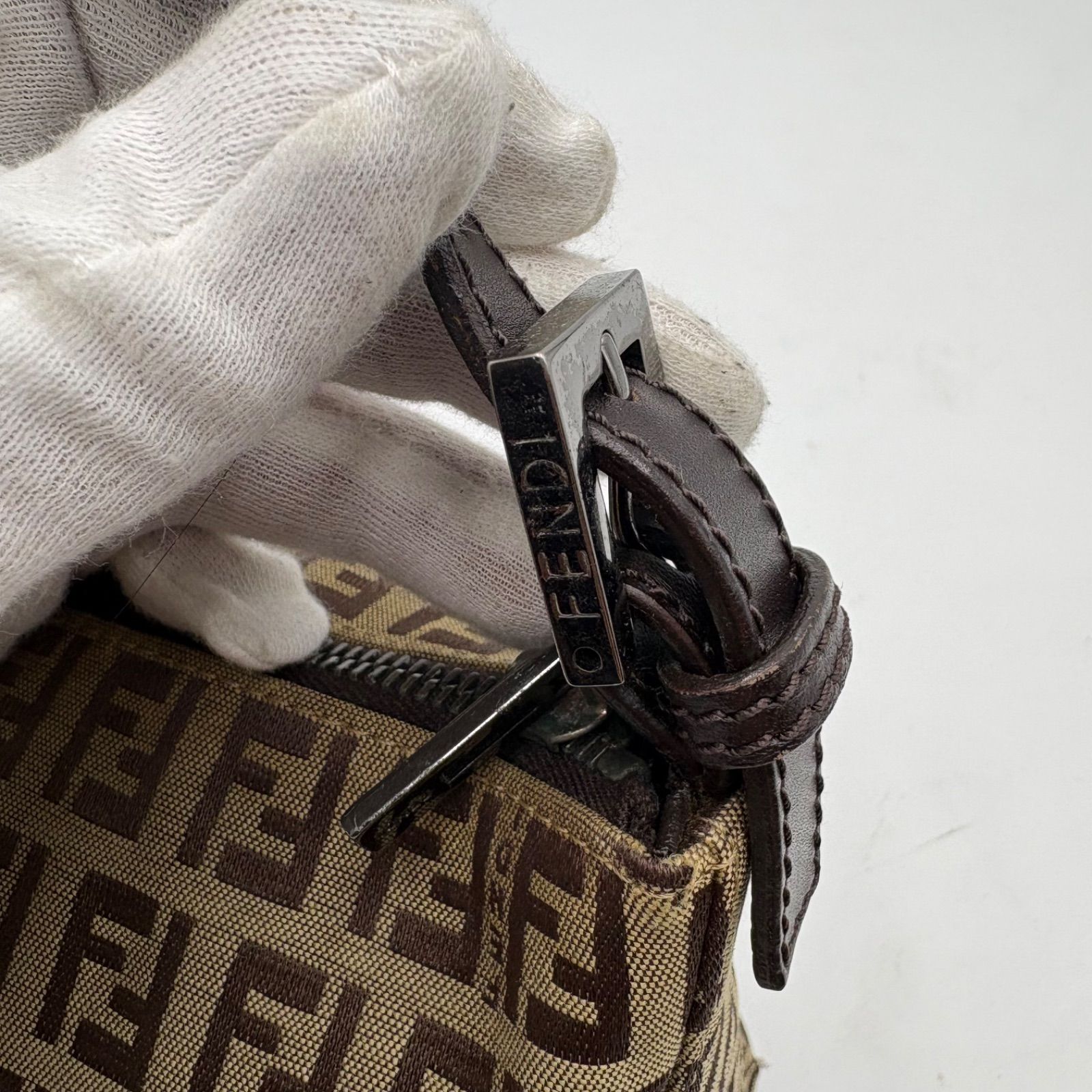 FENDI フェンディ ズッキーノ柄 アクセサリーポーチ ハンドバッグ