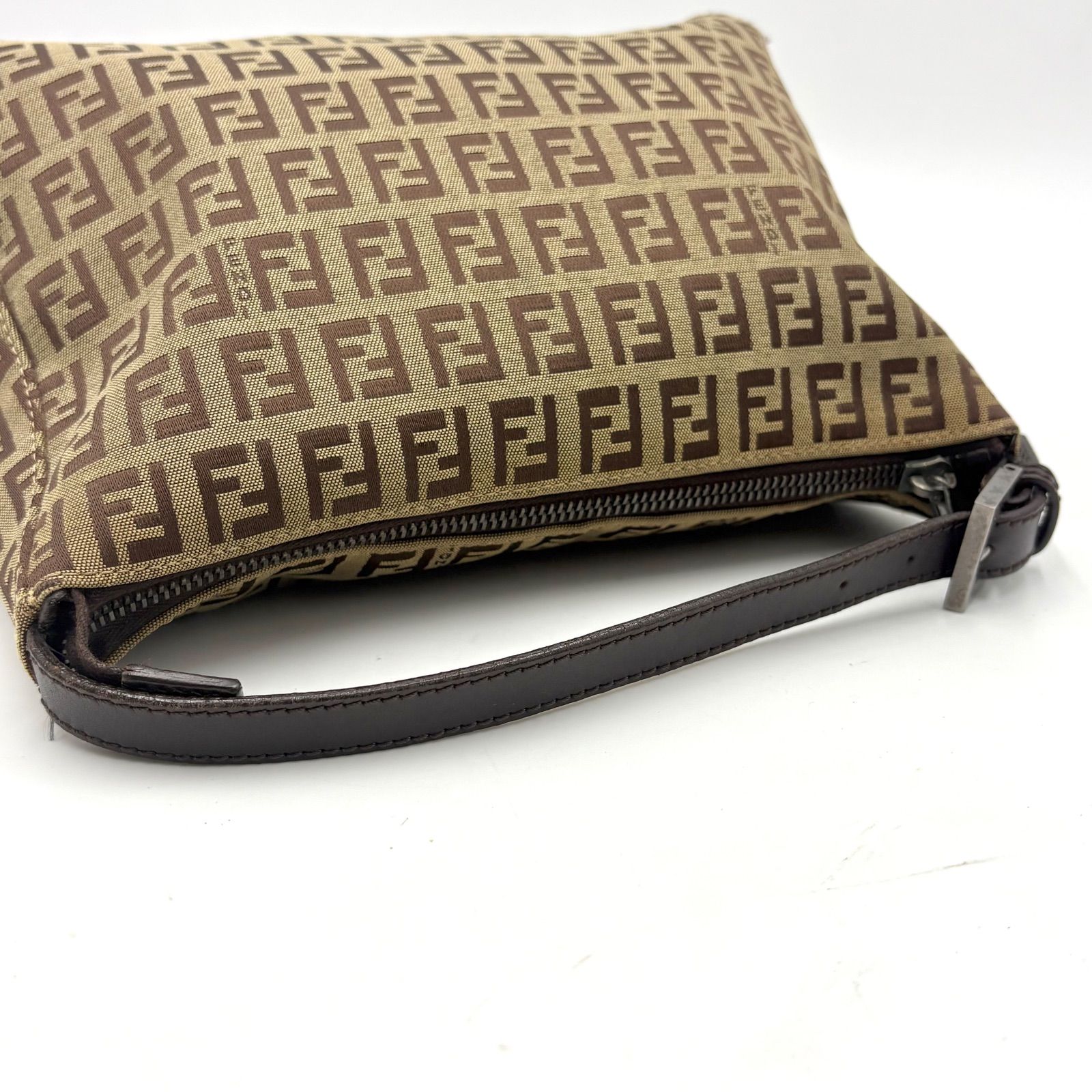 フェンディ バッグ  ズッキーノ柄 アクセサリーポーチ ワンショルダーバッグ FENDI（フェンディ） ズッキーノショルダーバッグ ブラウン 斜め掛け