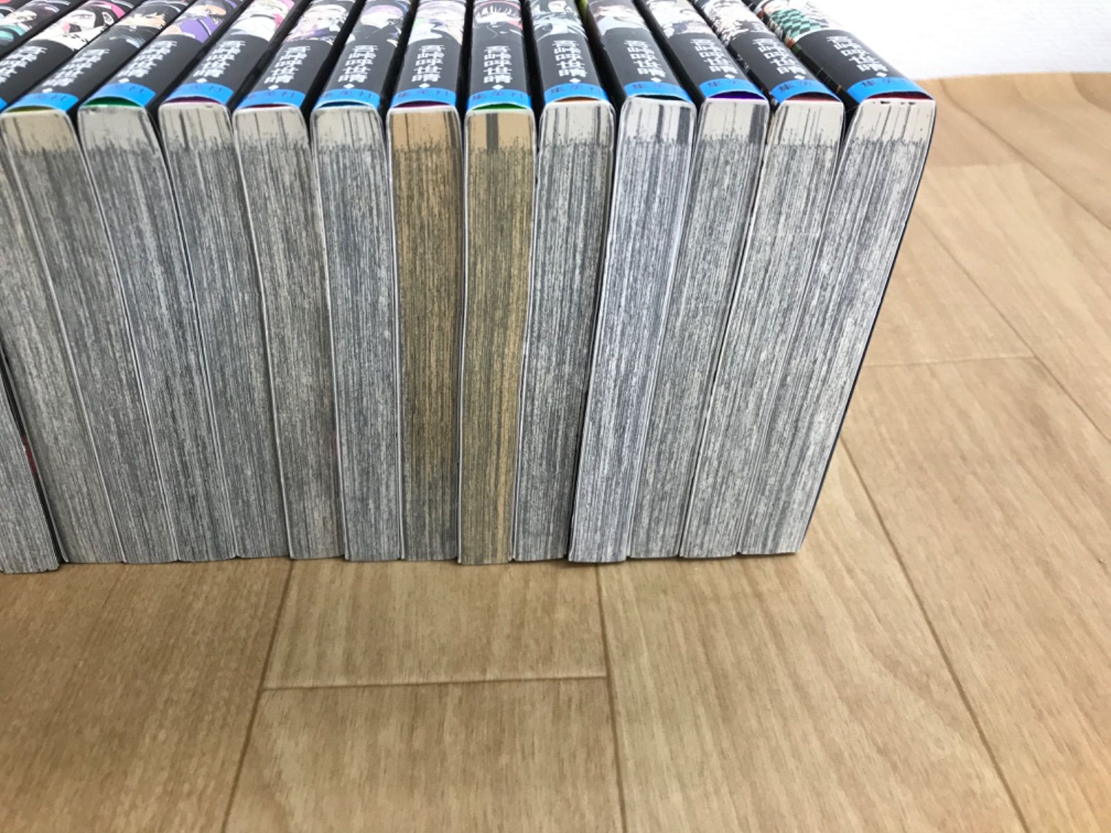 ④鬼滅の刃 1～23巻 全巻＋関連本4冊 全巻コミックセット《BV12K