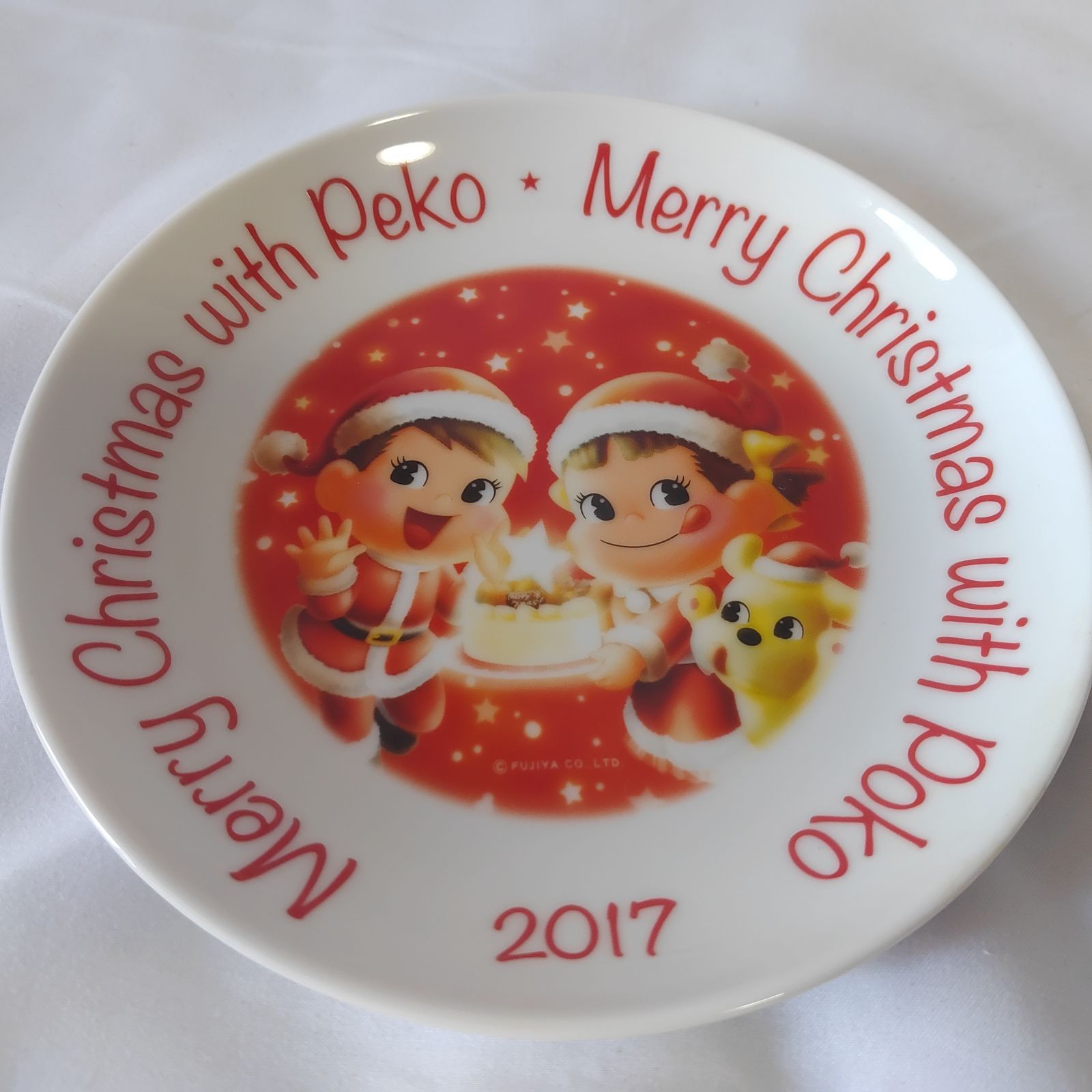 中古美品】 希少 3枚セット 不二家 ペコちゃん クリスマスプレート 中古美品】 希少 3枚セット 不二家 ペコちゃん クリスマスプレート