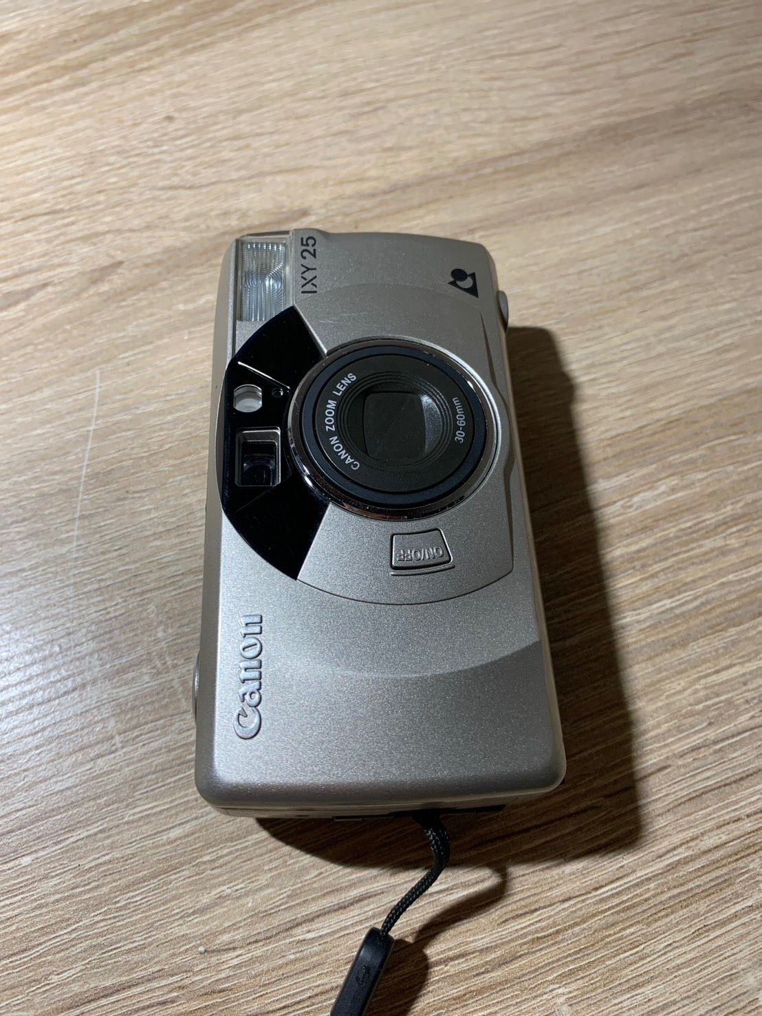 0239 Canon IXY 25 シャンパンゴールド デジカメ ジャンク品 【コ