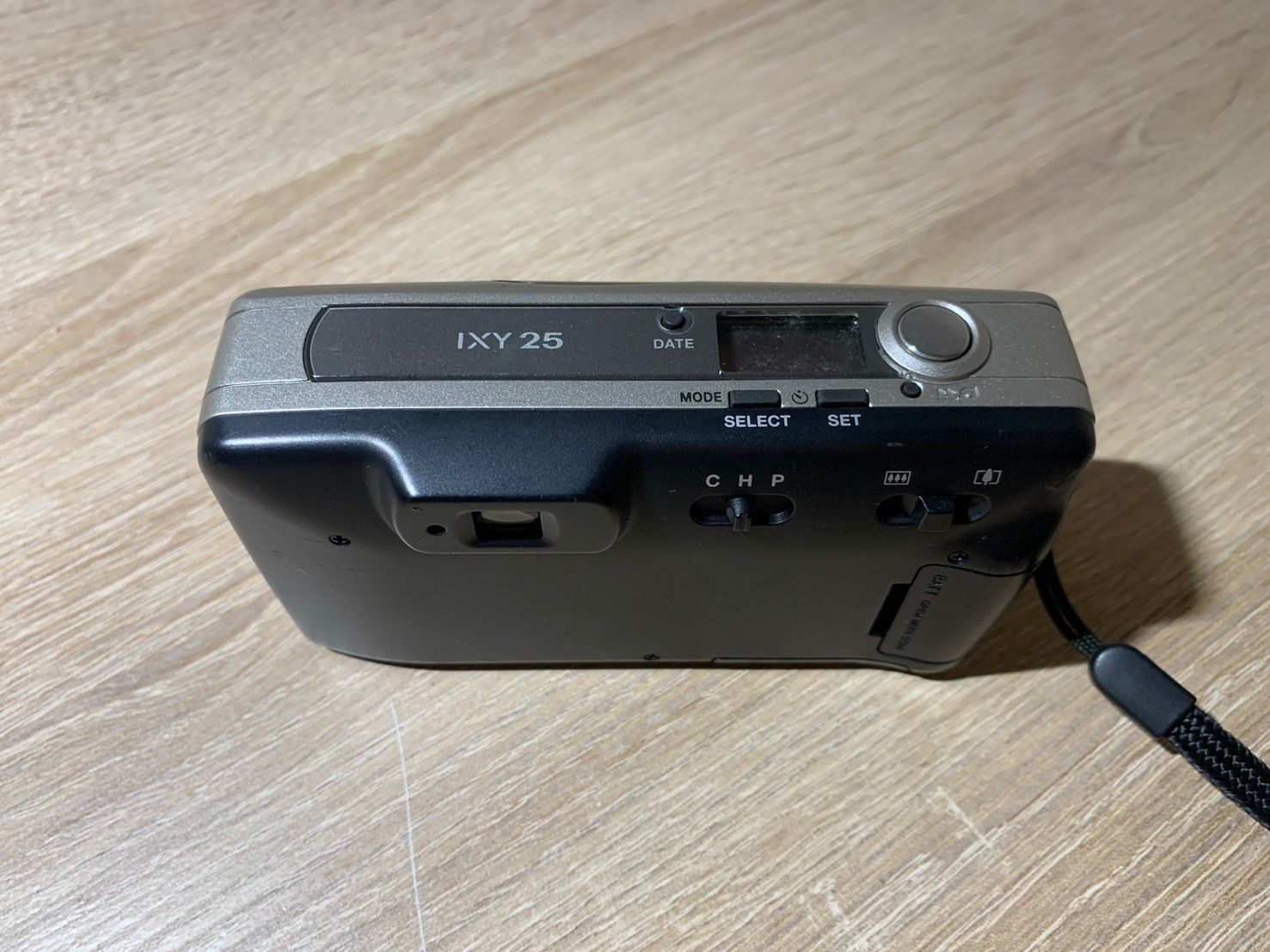 0239 Canon IXY 25 シャンパンゴールド デジカメ ジャンク品 【コ