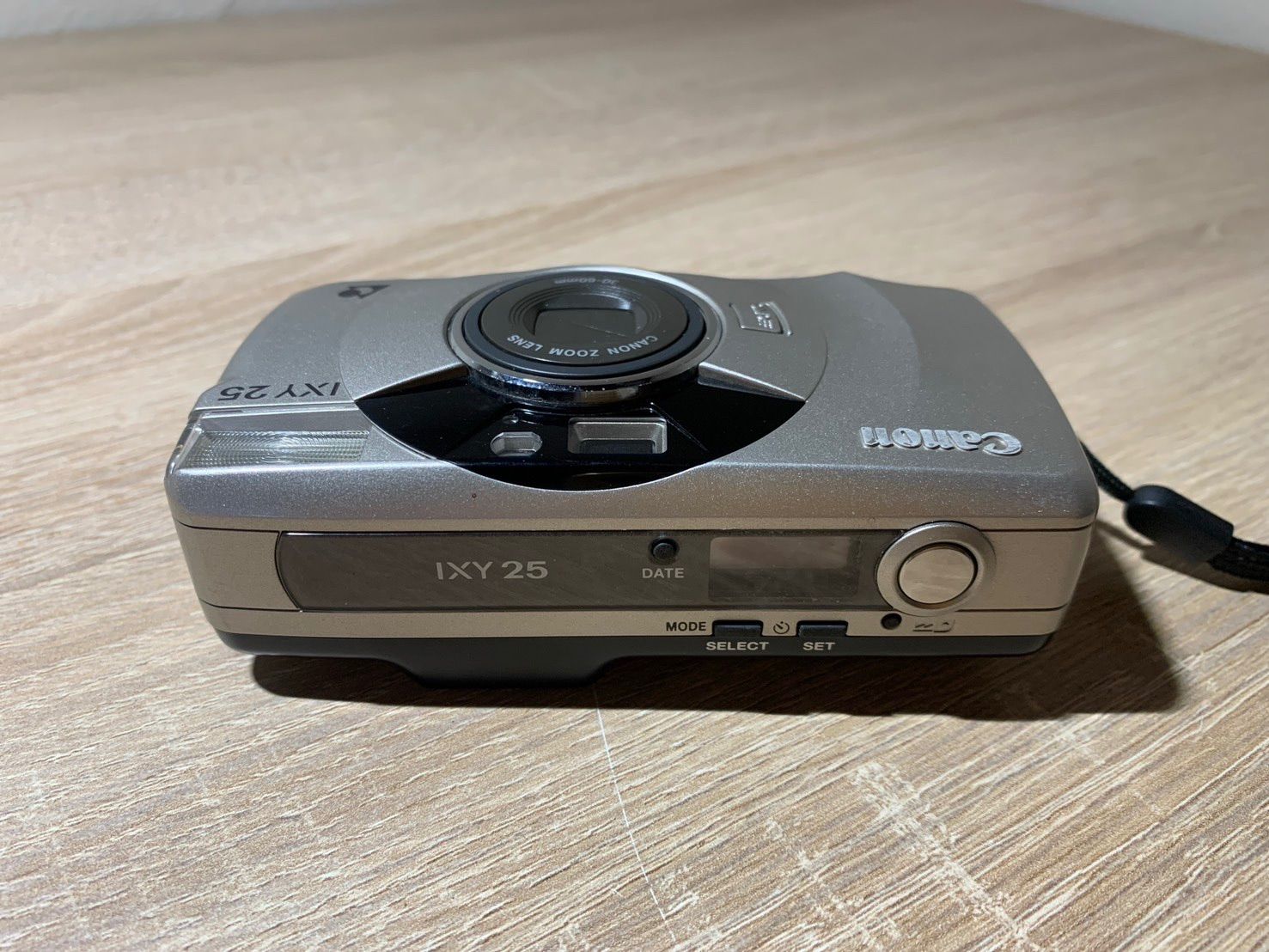 0239 Canon IXY 25 シャンパンゴールド デジカメ ジャンク品 【コ