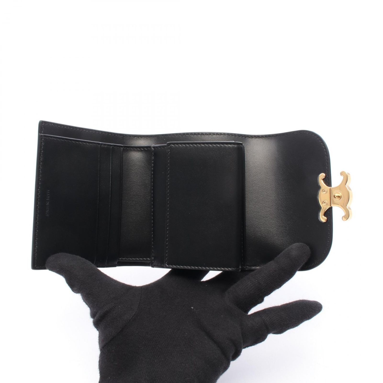 セリーヌ CELINE 三つ折り財布 トリオンフ スモールフラップウォレット 10D783DPV38NO ブラック レザー 三つ折り財布 レディース 新品