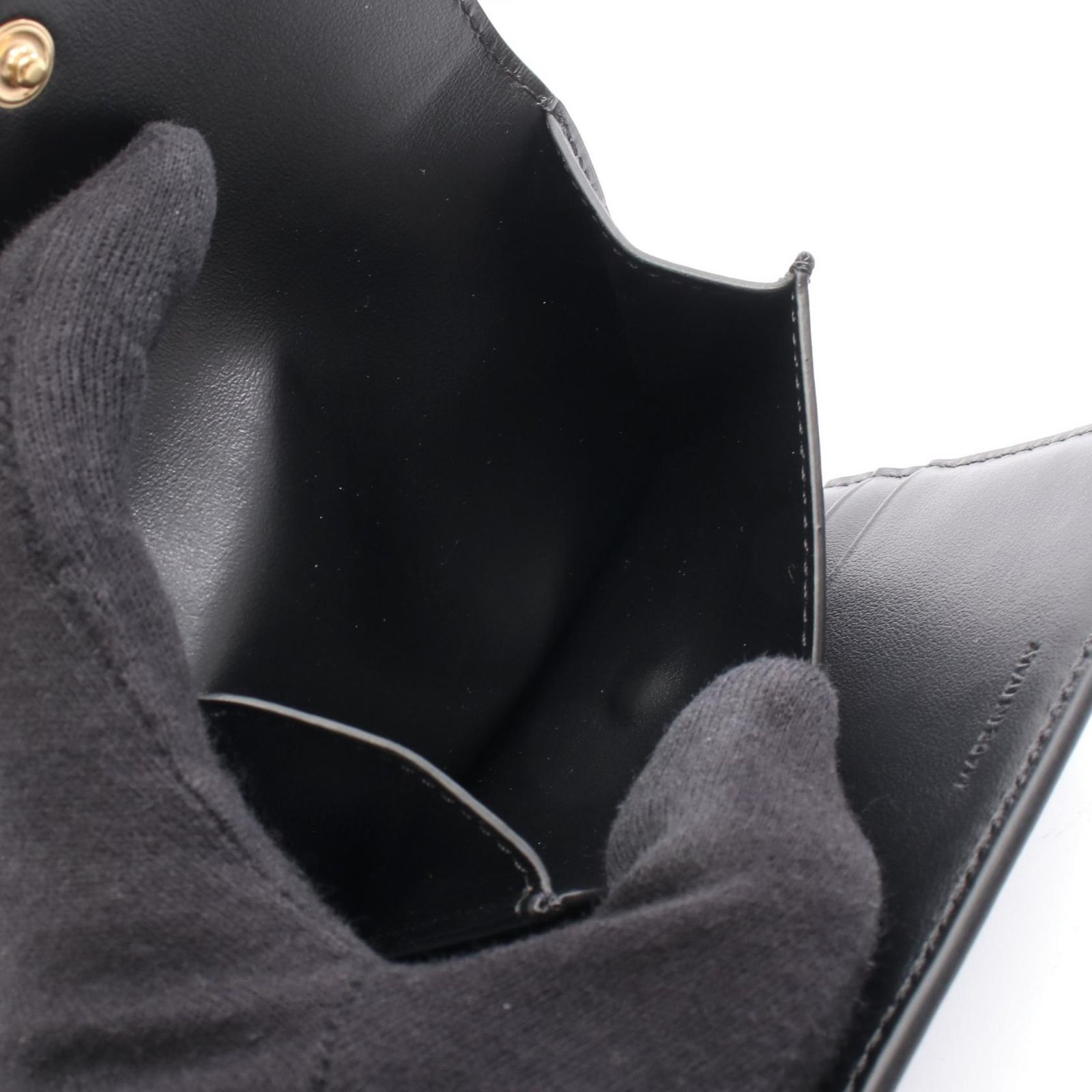 セリーヌ CELINE 三つ折り財布 トリオンフ スモールフラップウォレット 10D783DPV38NO ブラック レザー 三つ折り財布 レディース 新品