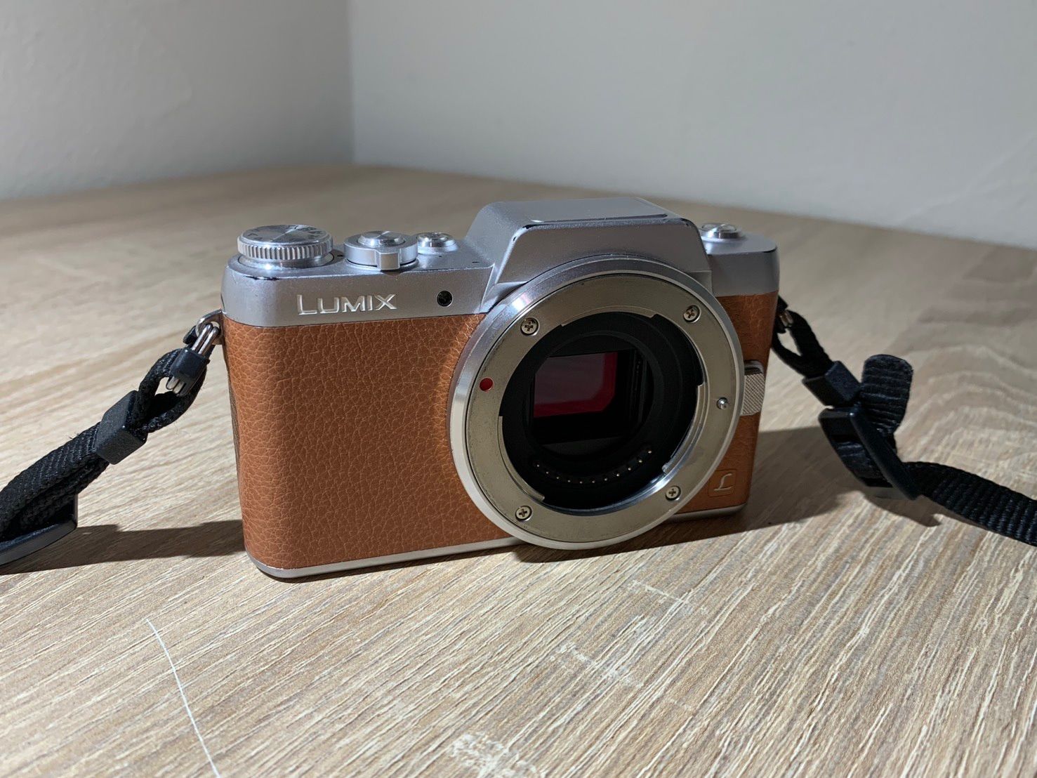 0407 Panasonic Lumix DMC-GF7 オレンジ デジカメ ジャンク品 【コ