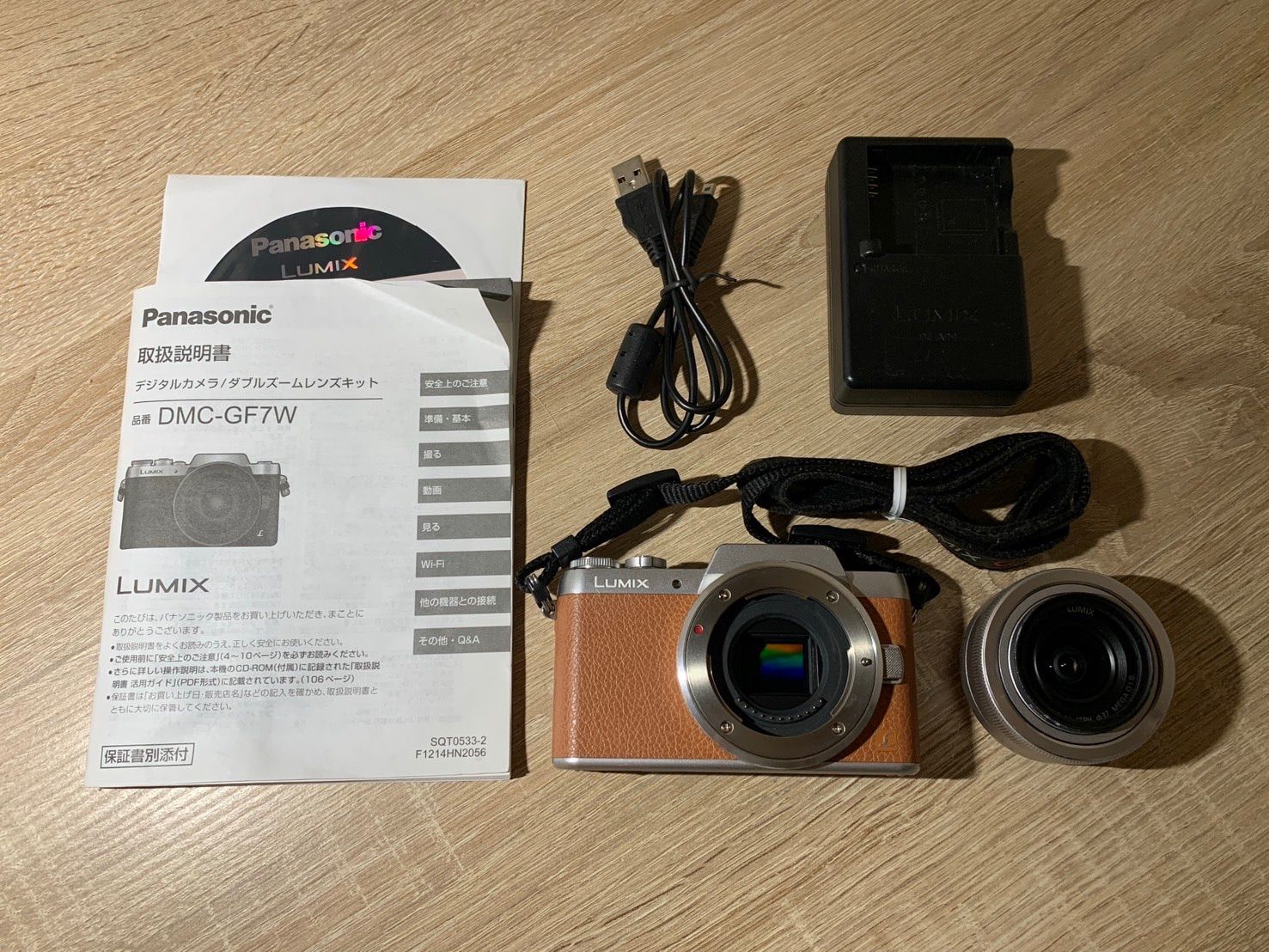 0407 Panasonic Lumix DMC-GF7 オレンジ デジカメ ジャンク品 【コ