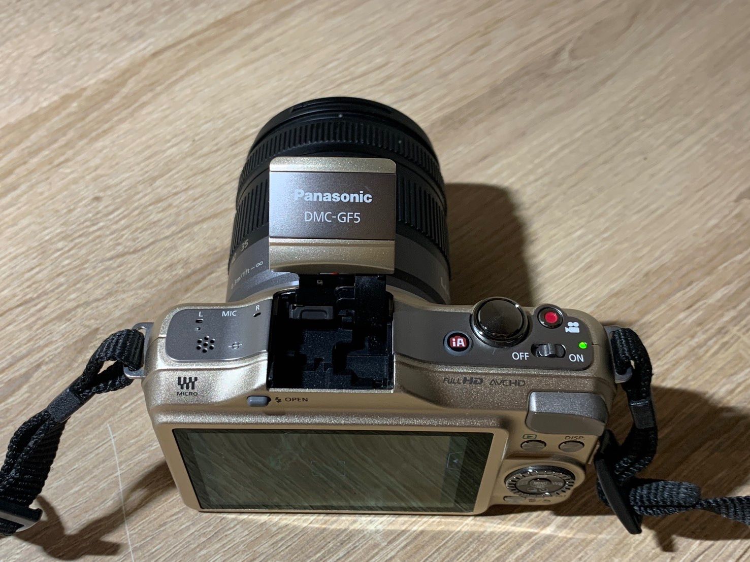 0102 Panasonic Lumix DMC-GF5 シャンパンゴールド デジカメ 動作確認 