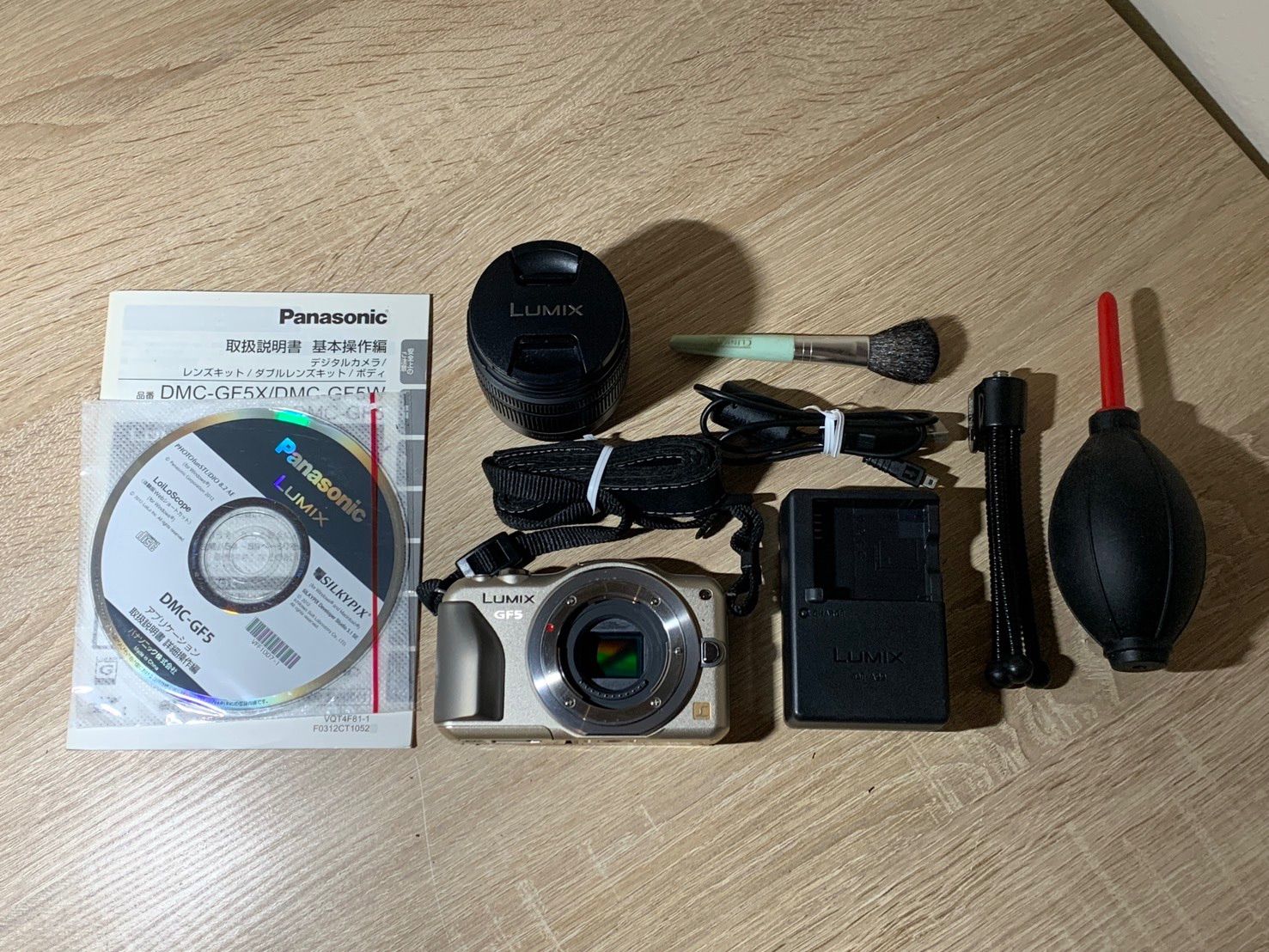 0102 Panasonic Lumix DMC-GF5 シャンパンゴールド デジカメ 動作確認済み 美品【コ】