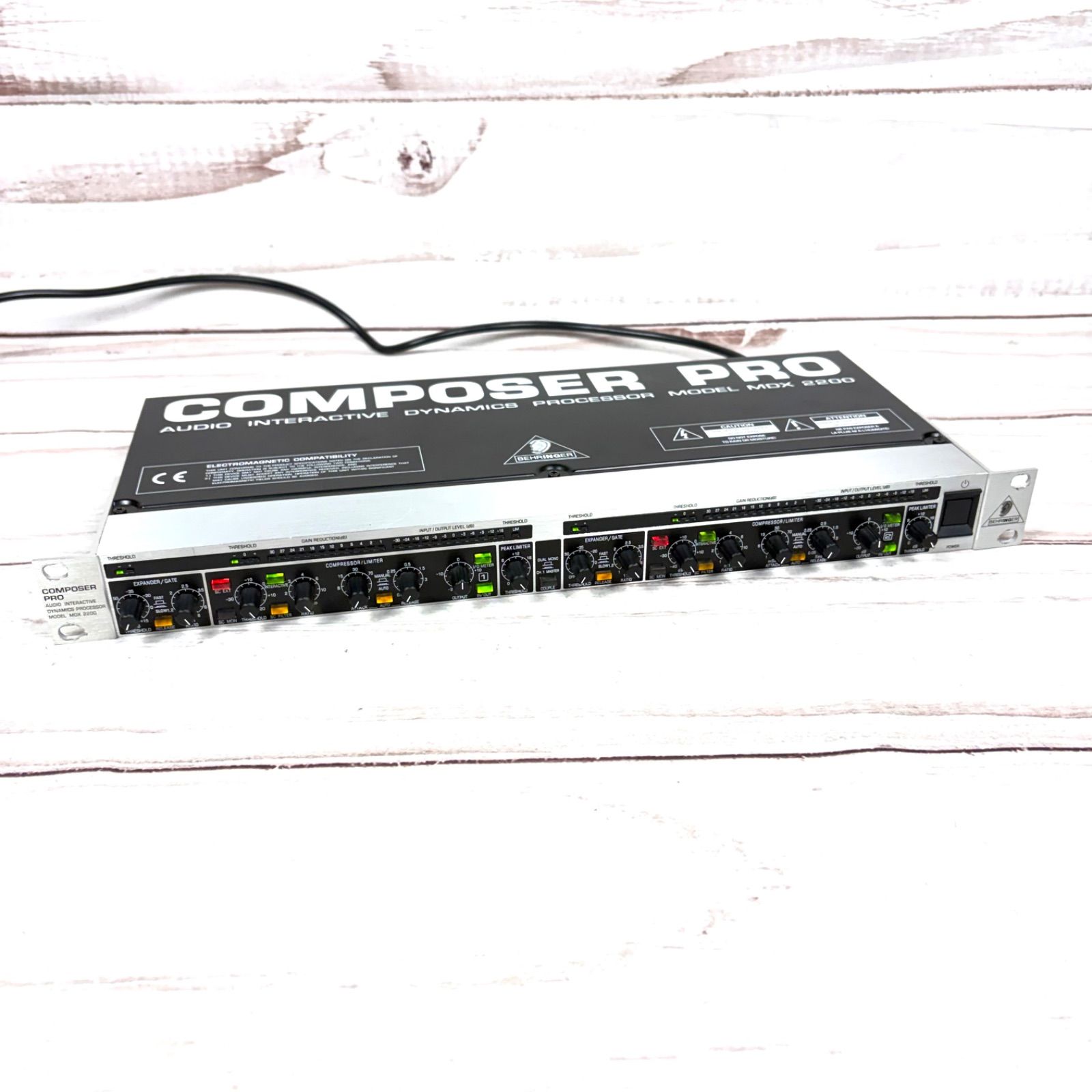 BEHRINGER DYNAMICS PROCESSOR MDX 2200 ベリンガー コンプレッサー
