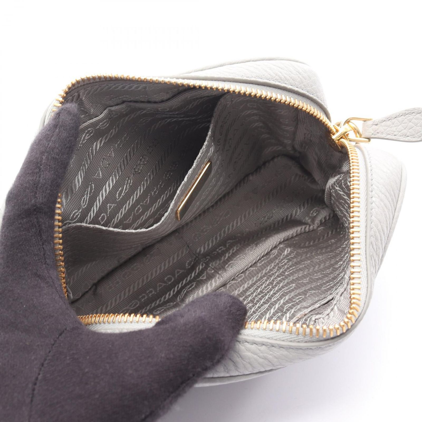 プラダ PRADA ショルダーバッグ 1NF060 グレー レザー トライアングル