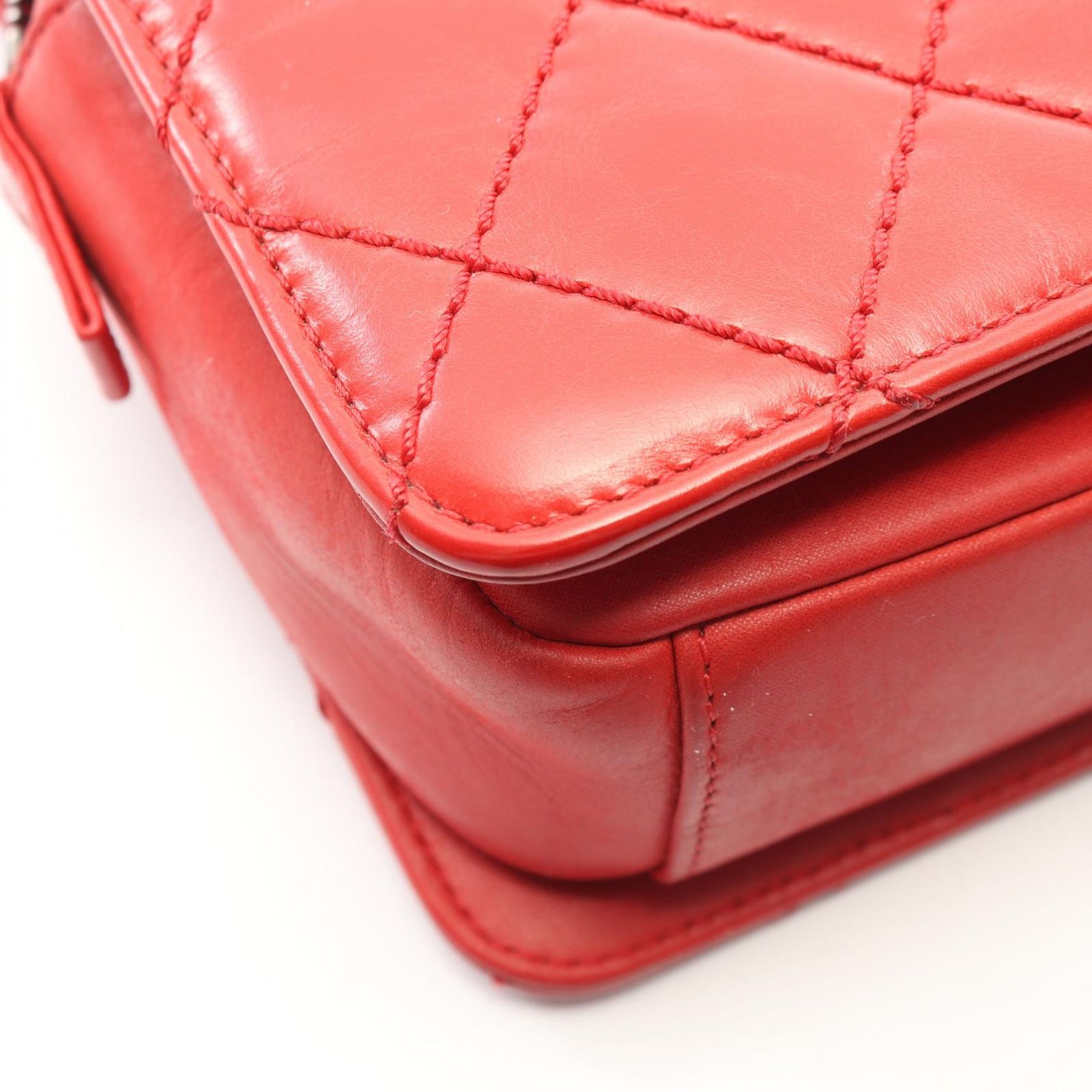 シャネル CHANEL ショルダーバッグ マトラッセ レッド レザー