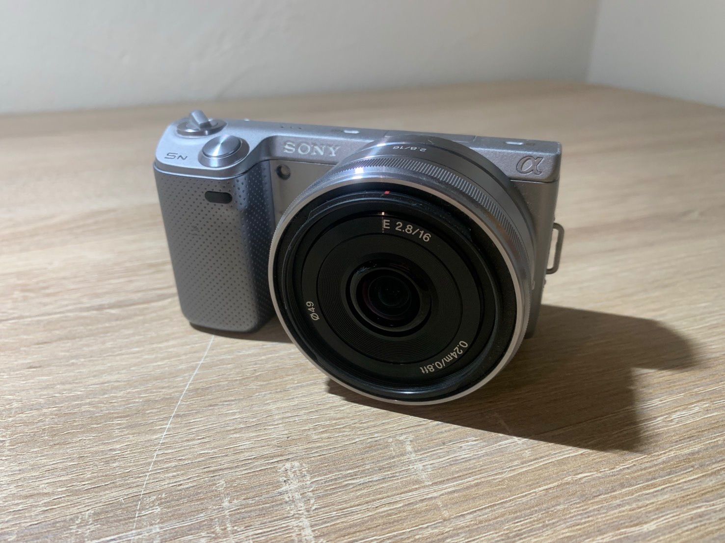 0404 Sony ソニー NEX-5N シルバー デジカメ ジャンク品 【コ】 - メルカリ