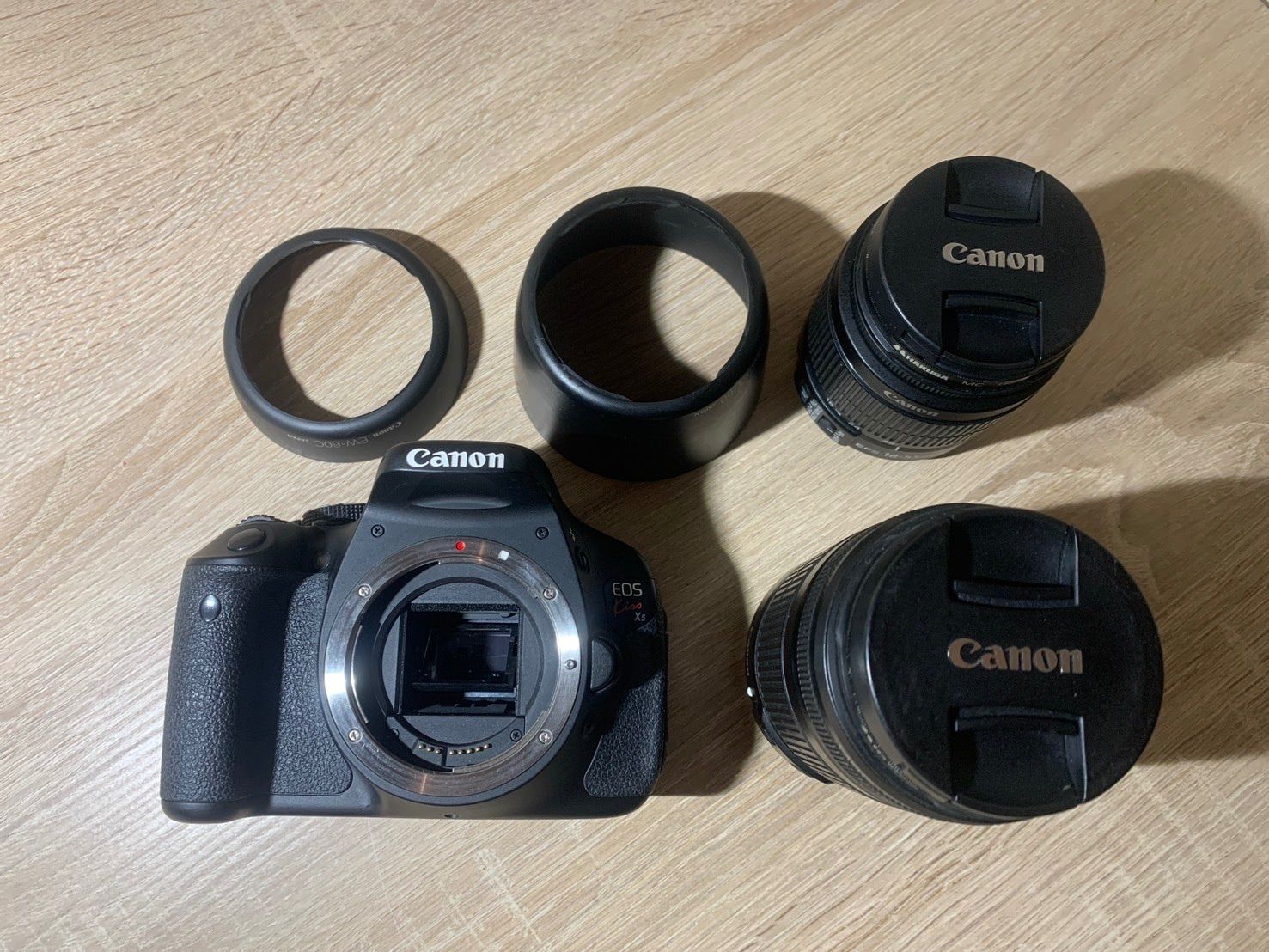 0211 Canon EOS Kiss Digital X5 ブラック デジカメ 動作確認済み 【宅】