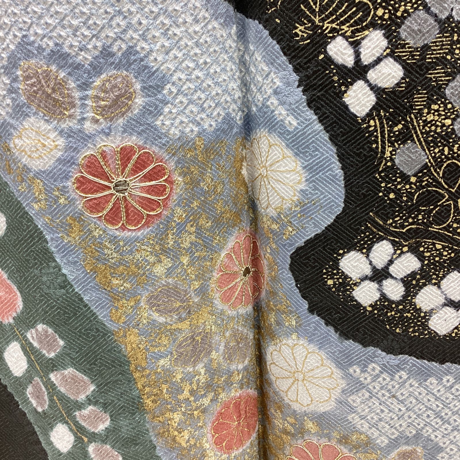 ［7794］訪問着 美品 駒刺繍 絞り 金彩 正絹 着物 袷 お値下げ】正絹 訪問着 袷 駒刺繍 金彩 - メルカリ
