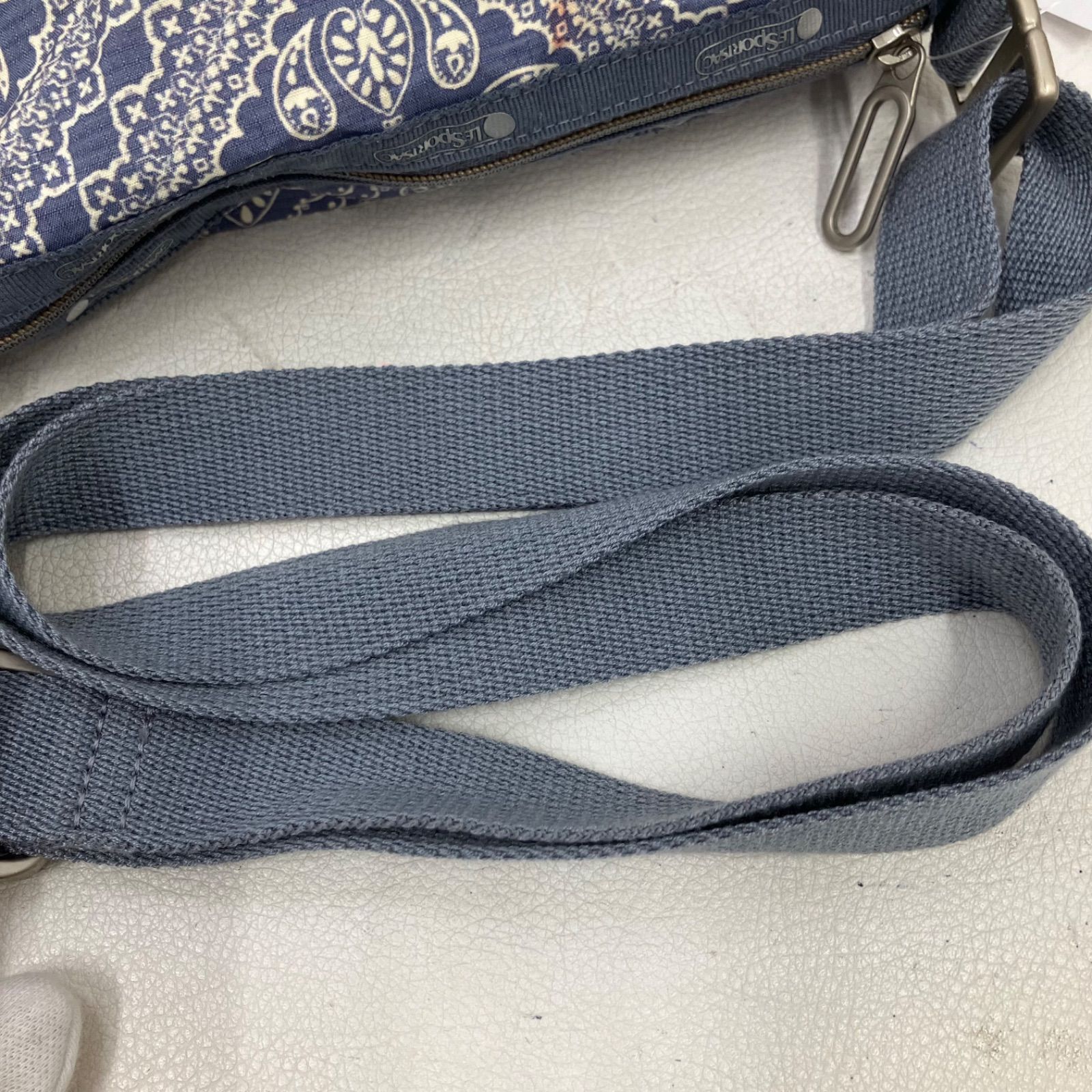 3349 LeSportsac レスポートサック ショルダーバッグ エッセンシャル 