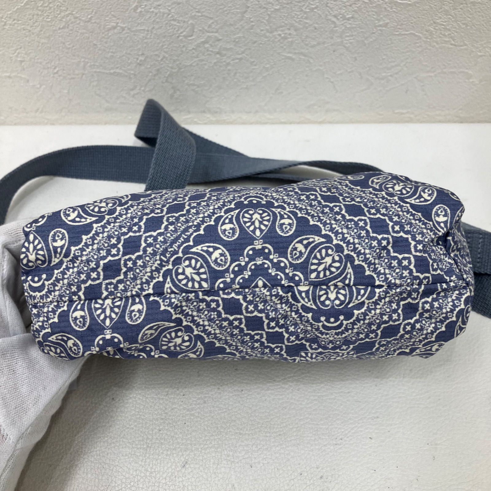 3349 LeSportsac レスポートサック ショルダーバッグ エッセンシャル 