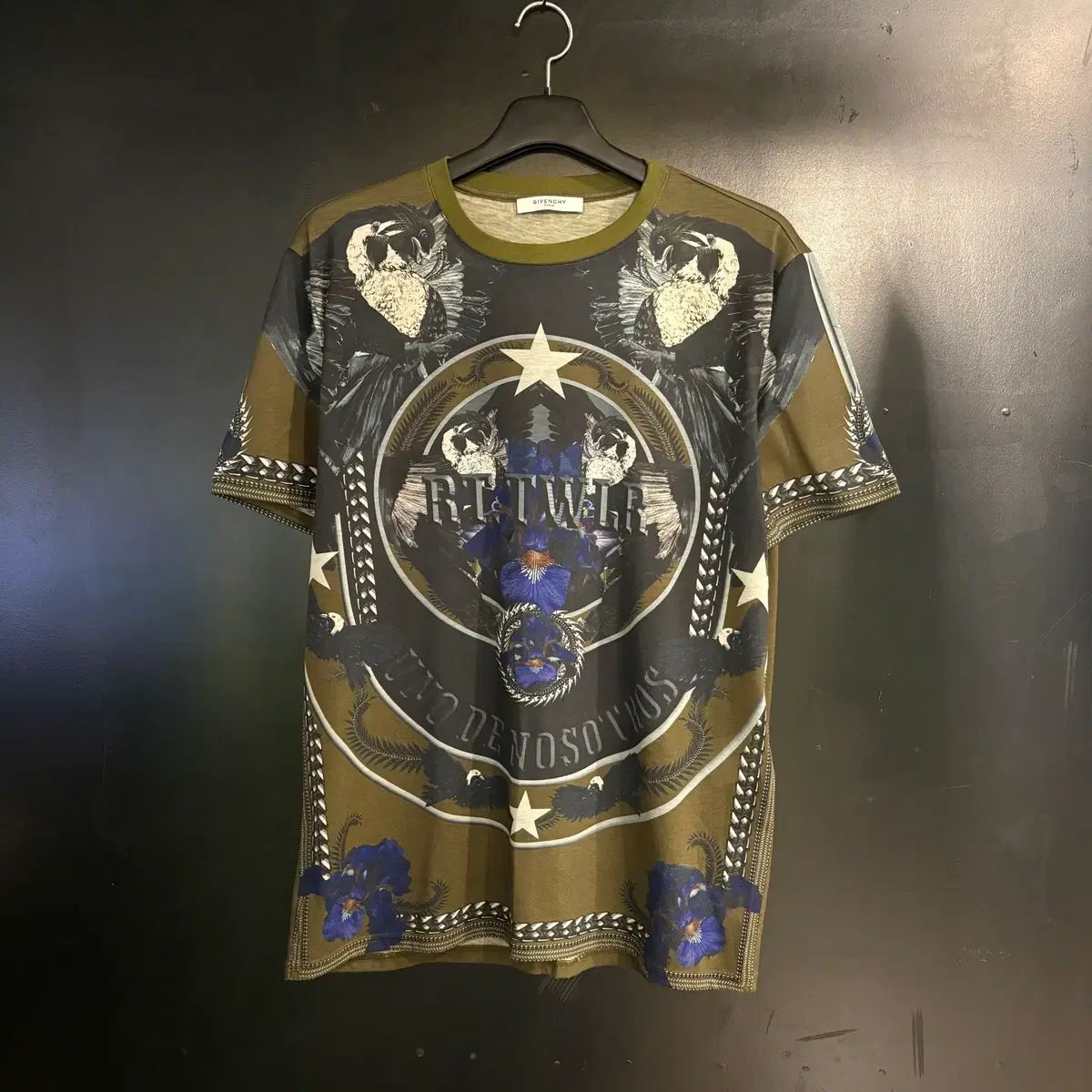 ジバンシィ RT TWLR Tシャツ