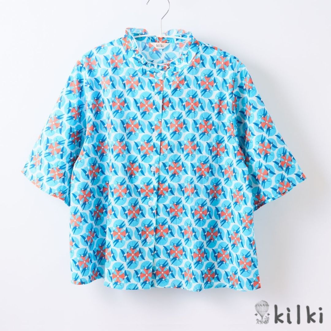 KILKI キルキー 綿100 ブラウス レディース おしゃれ 半袖 シャツ 夏 スワロー 体型カバー ナチュラル 綿 コットン 100% フリル 柄物 テキスタイル レトロ かわいい ギフト プレゼント ブルー 青 6B-B03 Kl007