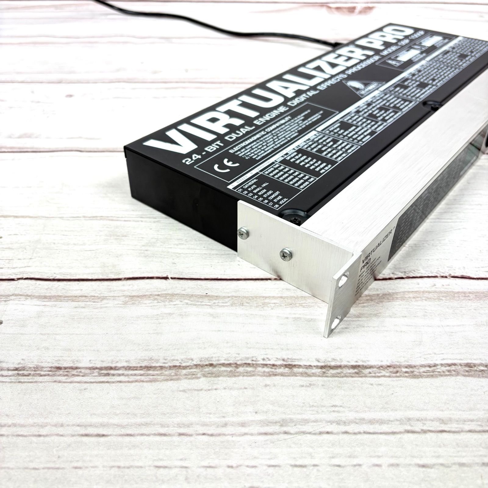 BEHRINGER DIGITAL EFFECTS PROCESSOR DSP 1000P ベリンガー マルチ