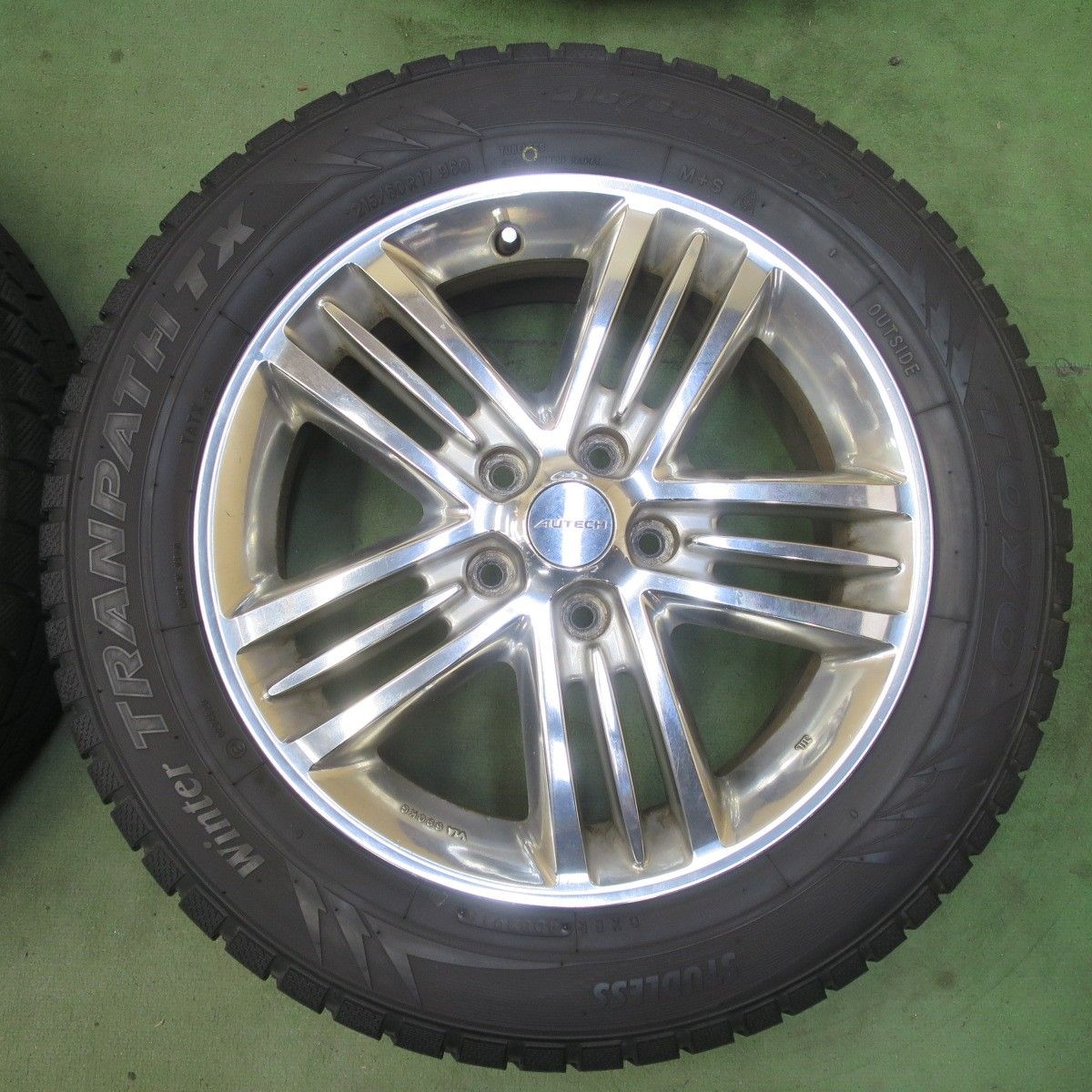 【DUNLOP WM01 215/60R17】スタッドレス【日産 E51 エルグランド 純正ホイール 17インチ 6.5J5HPCD114.3+45】2018年製 バリ溝　(TG716)クレジットカード QRコード決済可能 バリ溝！9.5分☆日産 E51 エルグランド 純正 AUTECH 215/60R17