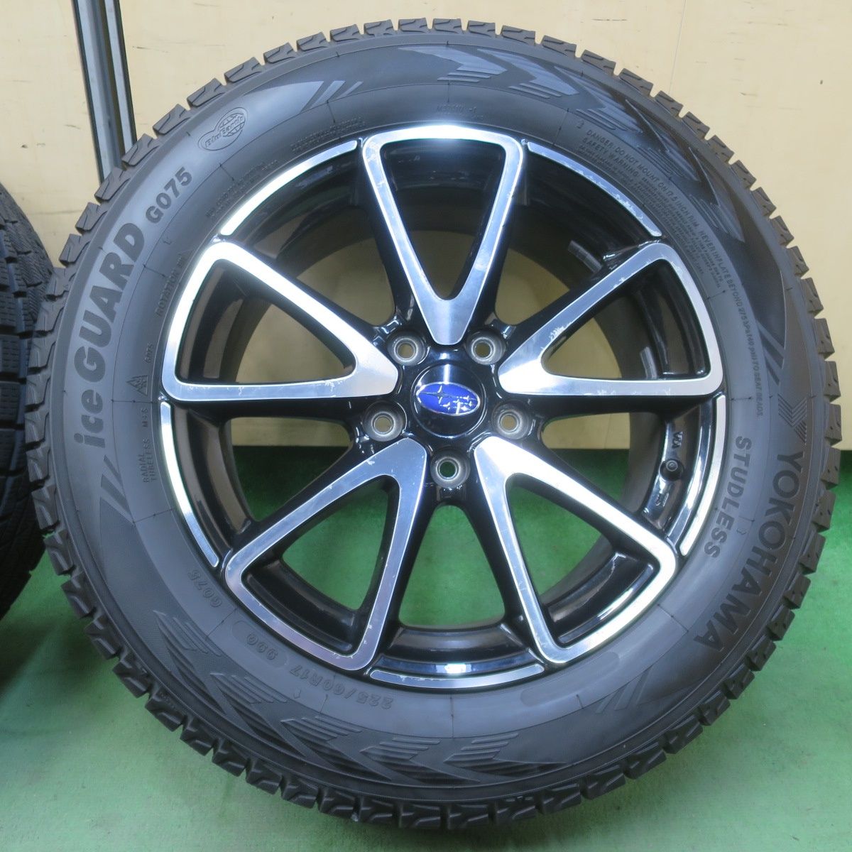 超バリ溝！25年！ほぼ10分☆スバル レヴォーグ 純正 225/60R17 