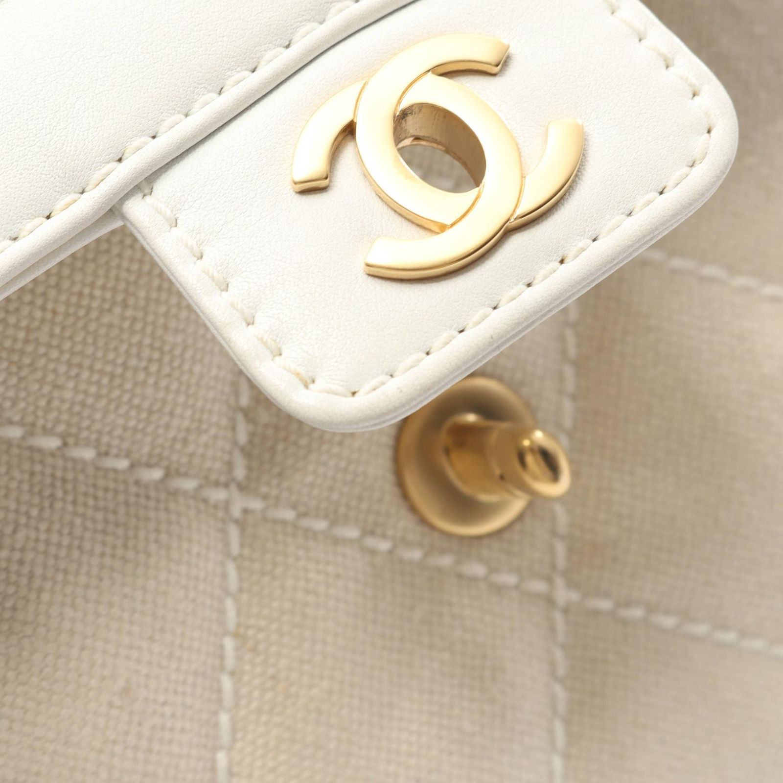 シャネル CHANEL ハンドバッグ ワイルドステッチ ナチュラル/ホワイト
