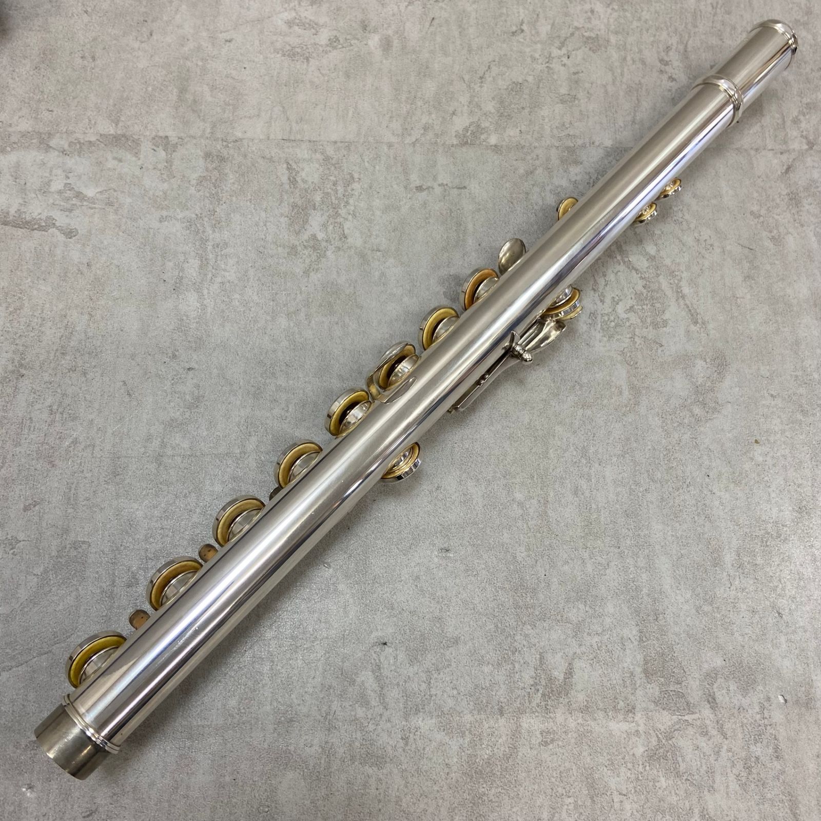 格安　(^^♪　MIYAZAWAフルート　MS70　リップ銀製　懐かし人気モデル 美品 ミヤザワ フルート MS-70S リッププレート銀製 シルバー 純正