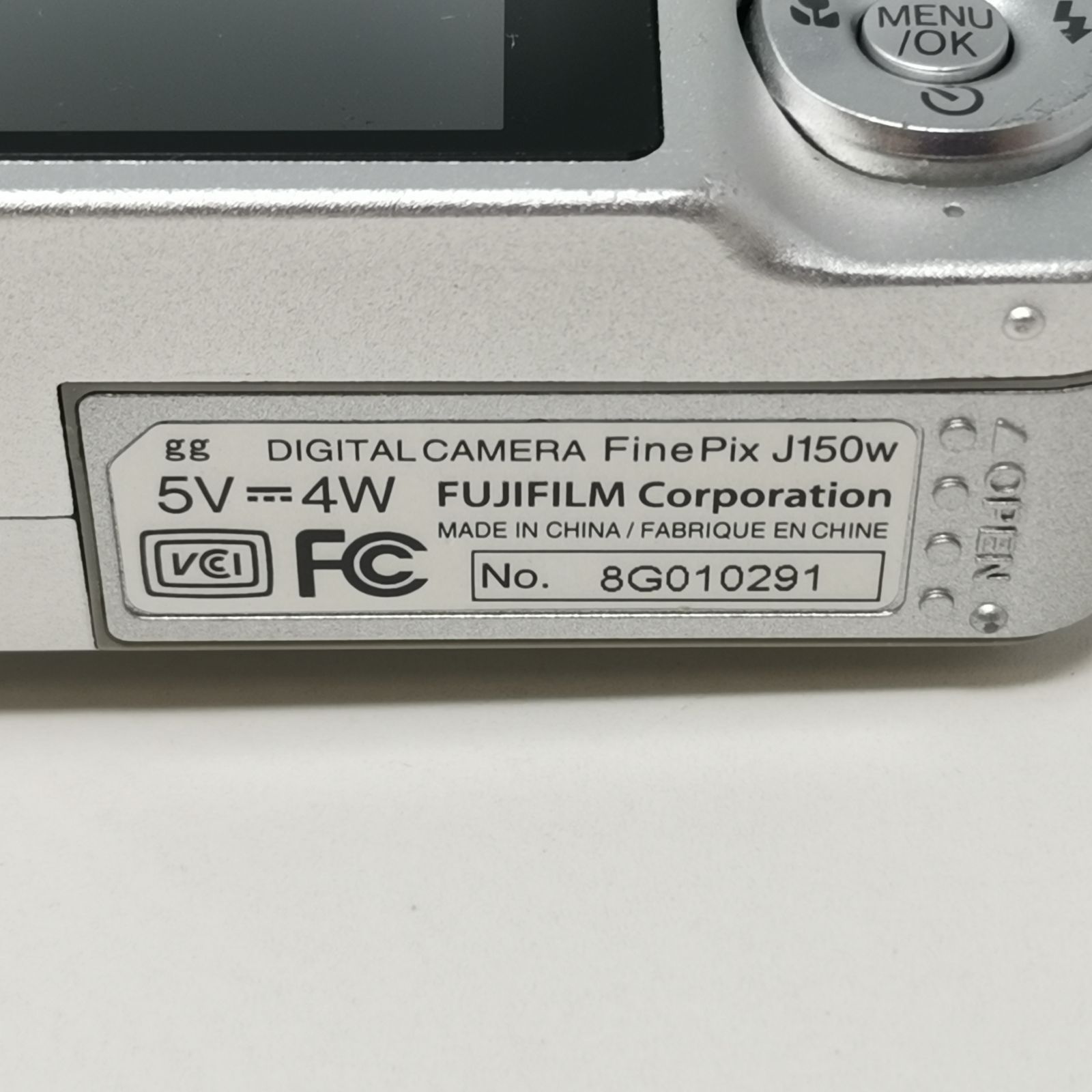 FUJIFILM FinePix J150W シルバー デジタルカメラ 中古品 充電器ない