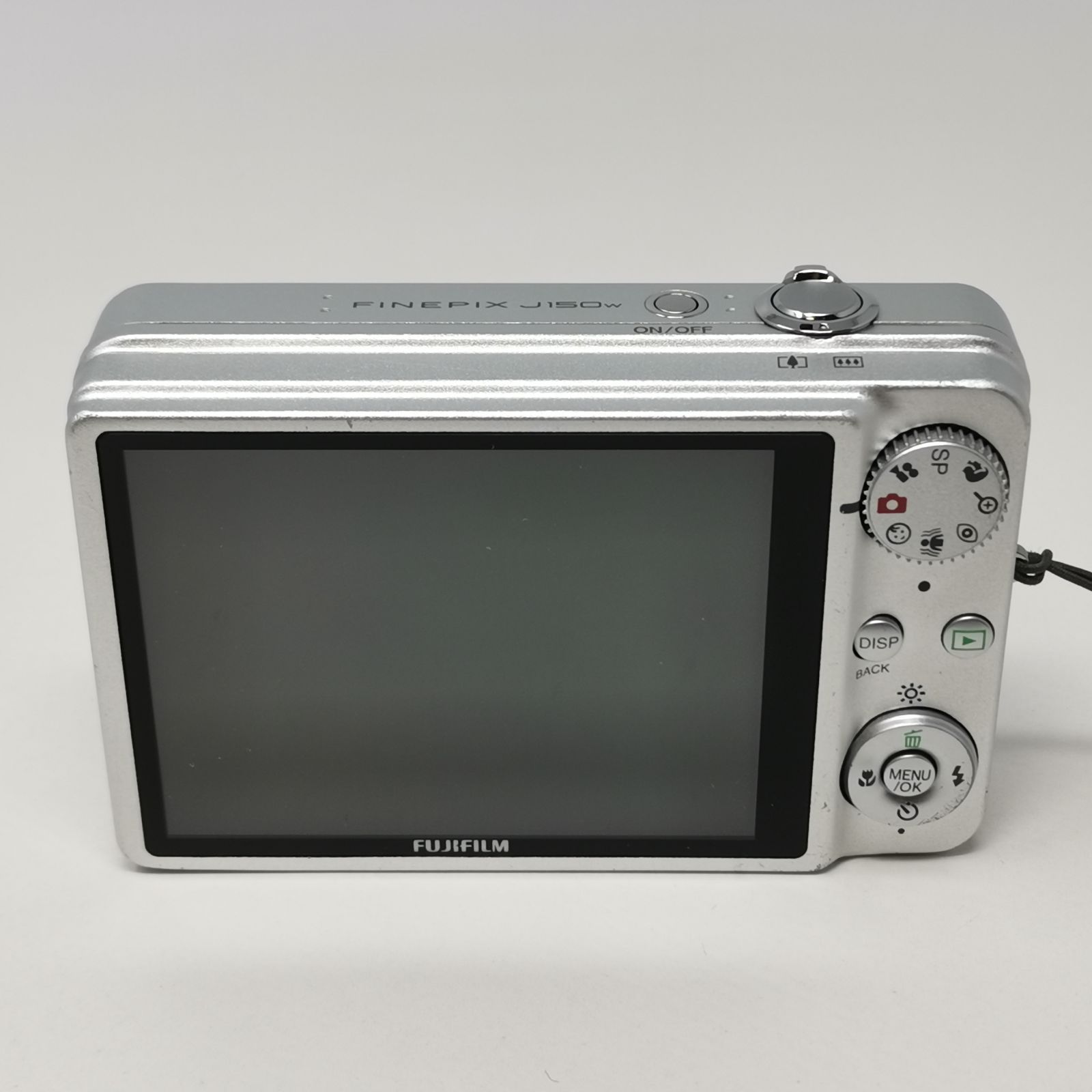 FUJIFILM FinePix J150w シルバー FUJIFILM FinePix J150W シルバー デジタルカメラ 中古品 充電器ない